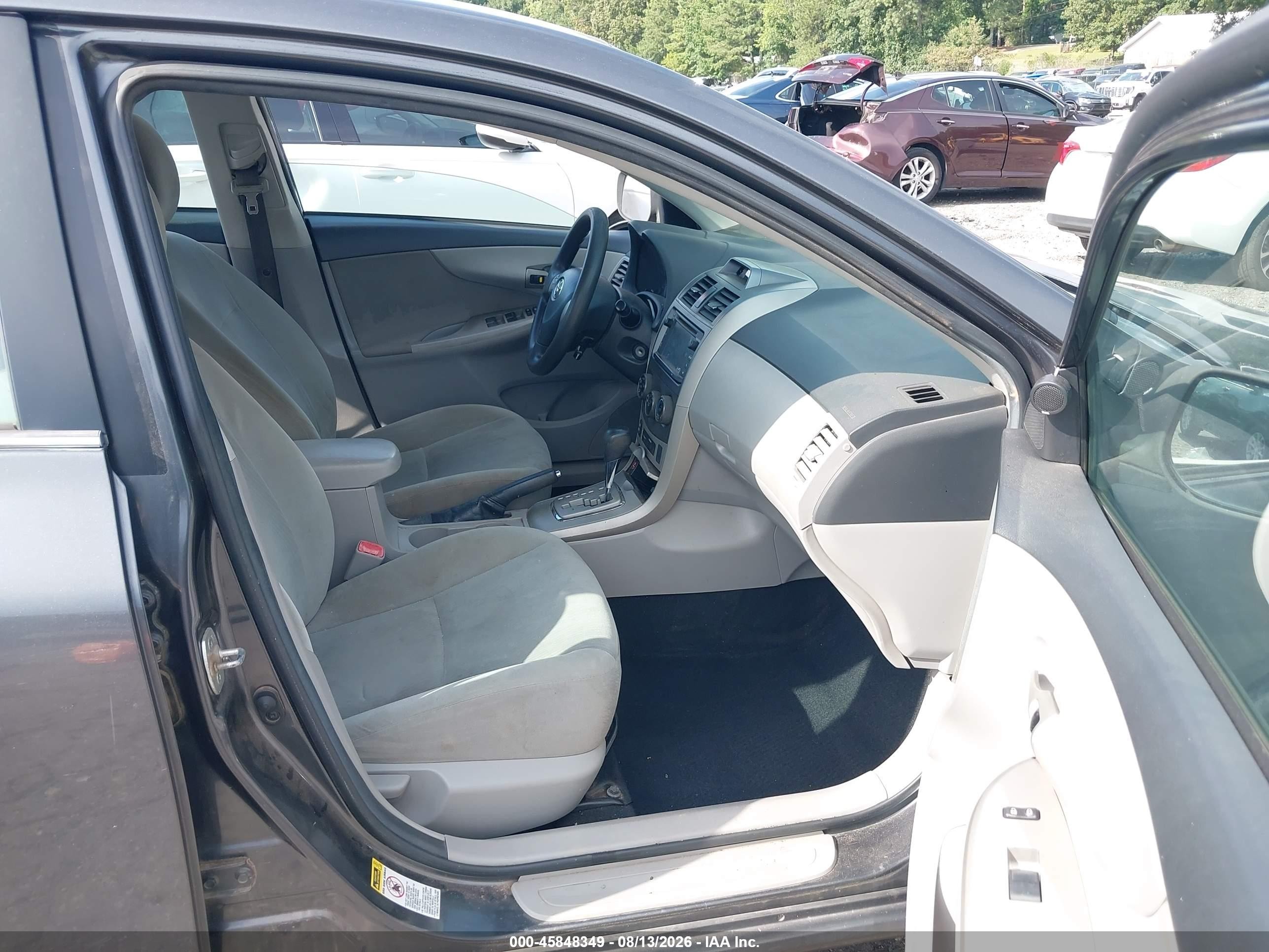 2013 Toyota Corolla Le Gray vin: 2T1BU4EE4DC941164