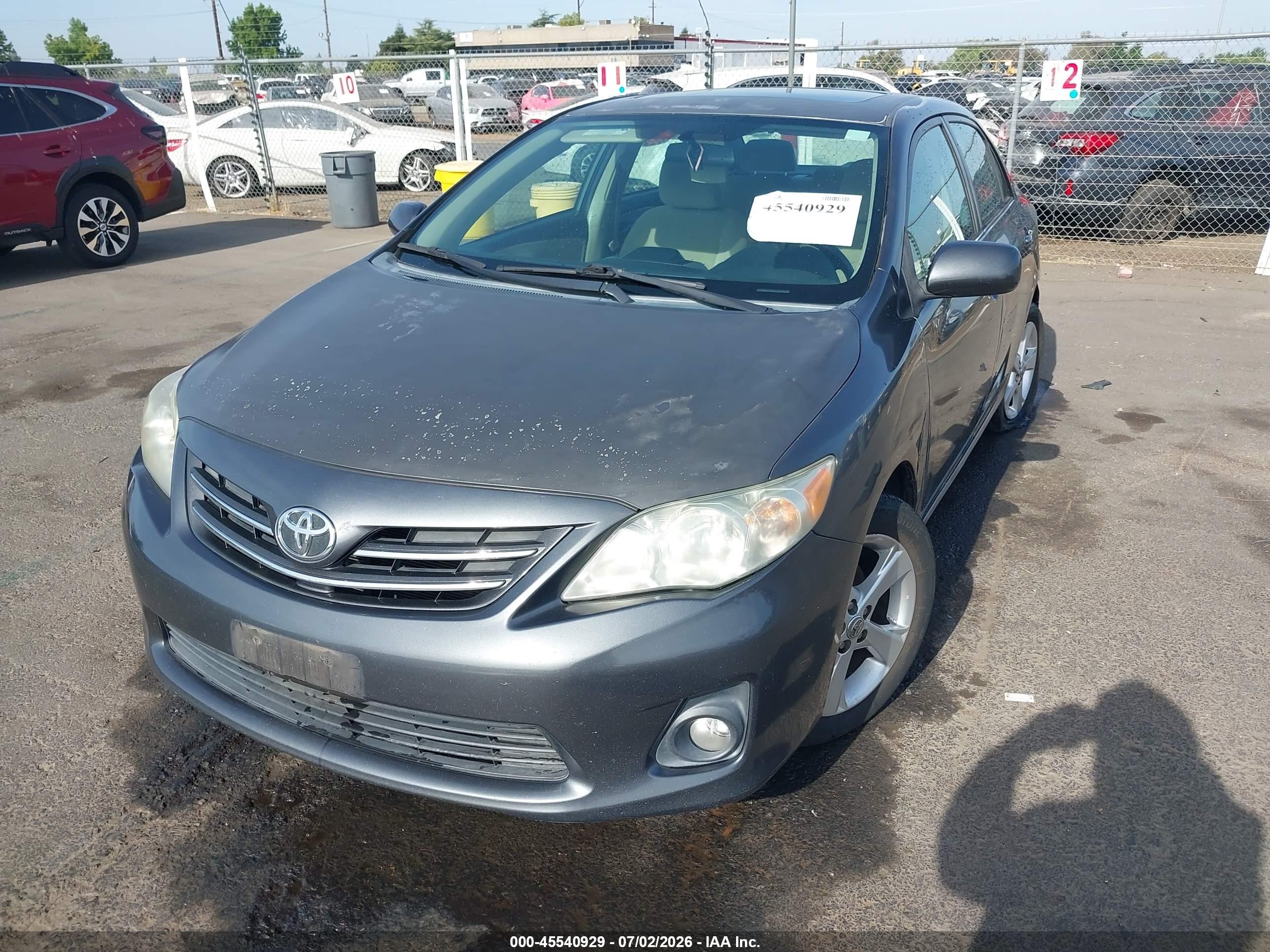 2013 Toyota Corolla Le Серый vin: 2T1BU4EE4DC946395