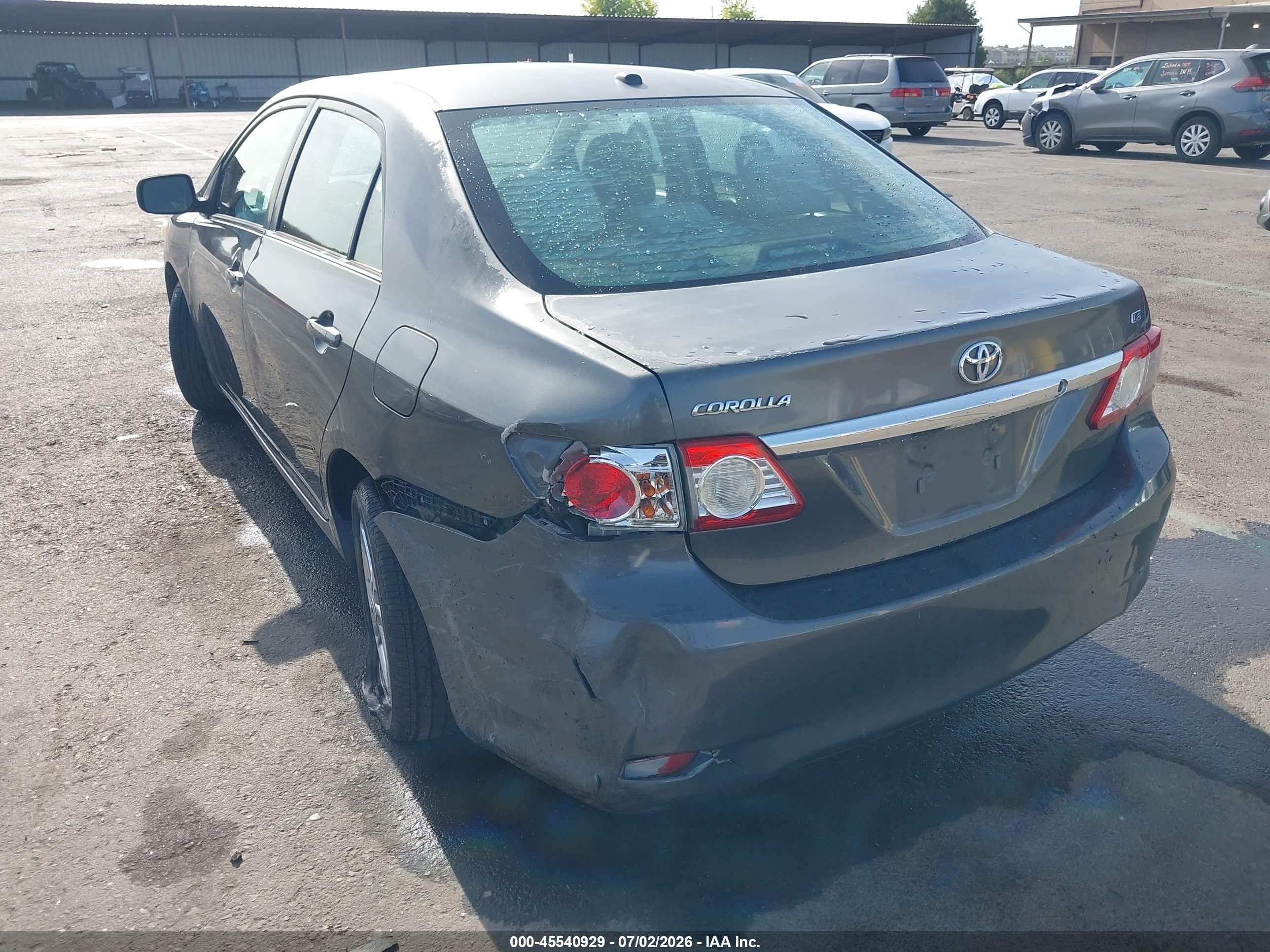 2013 Toyota Corolla Le Серый vin: 2T1BU4EE4DC946395