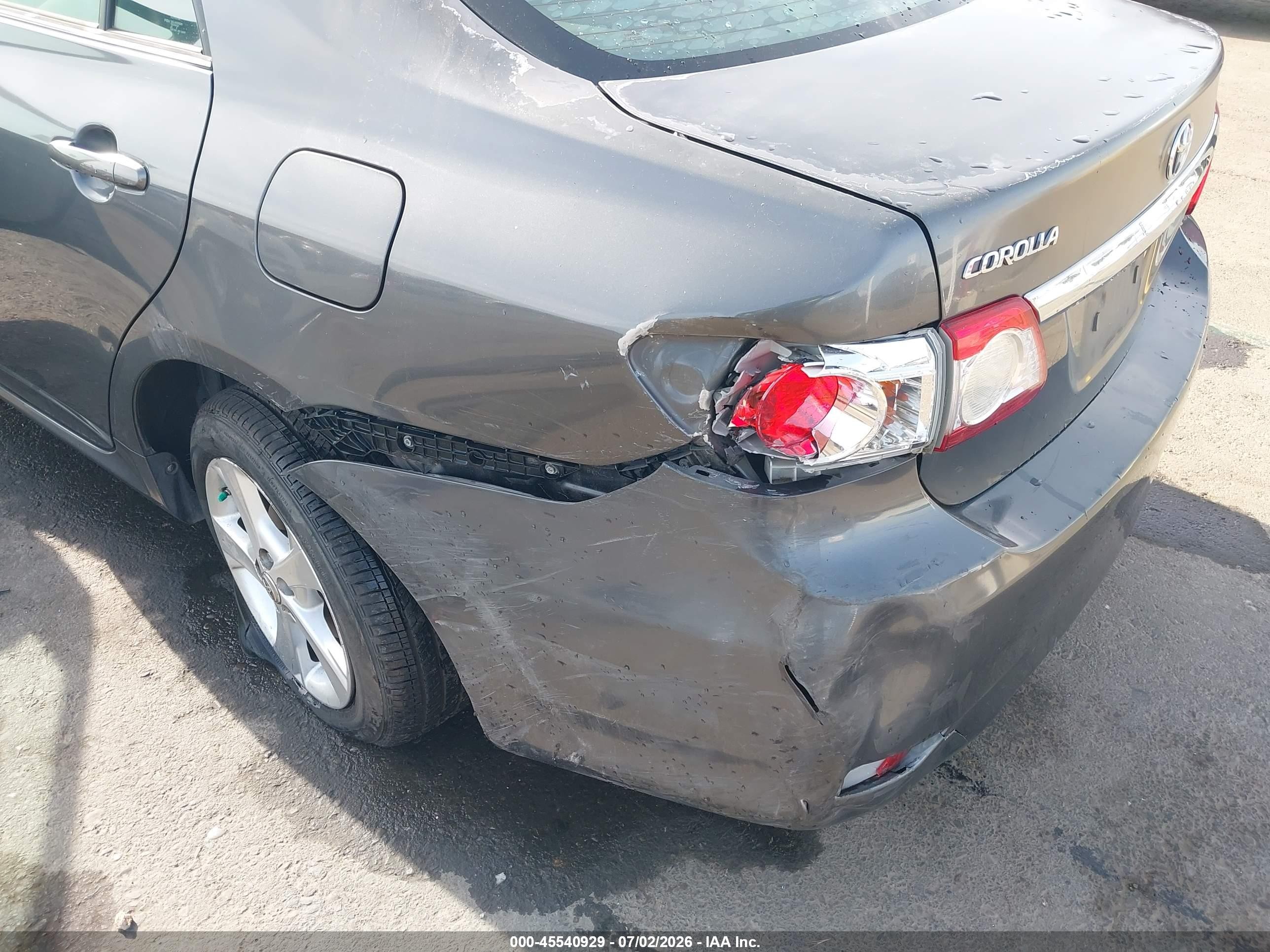 2013 Toyota Corolla Le Серый vin: 2T1BU4EE4DC946395