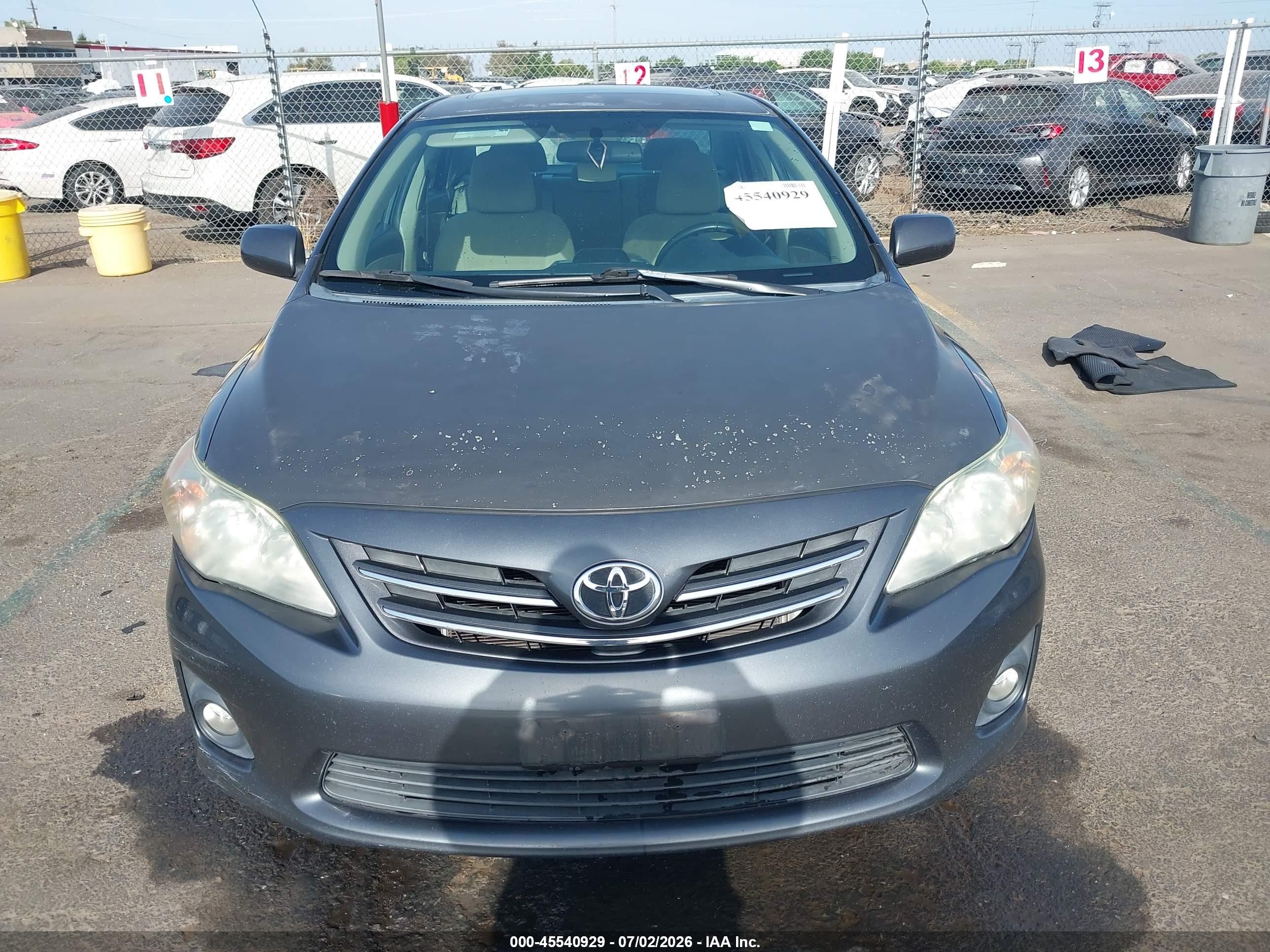 2013 Toyota Corolla Le Серый vin: 2T1BU4EE4DC946395