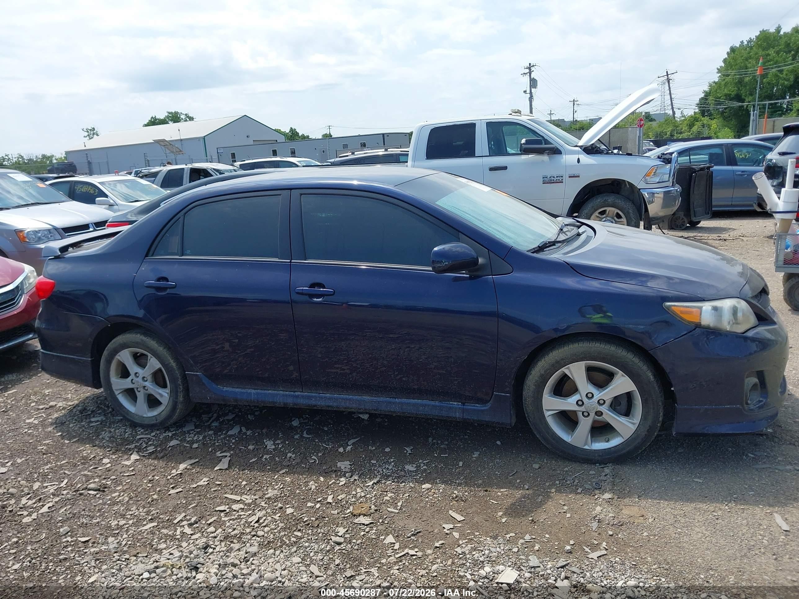 2013 Toyota Corolla S Blue vin: 2T1BU4EE4DC948387
