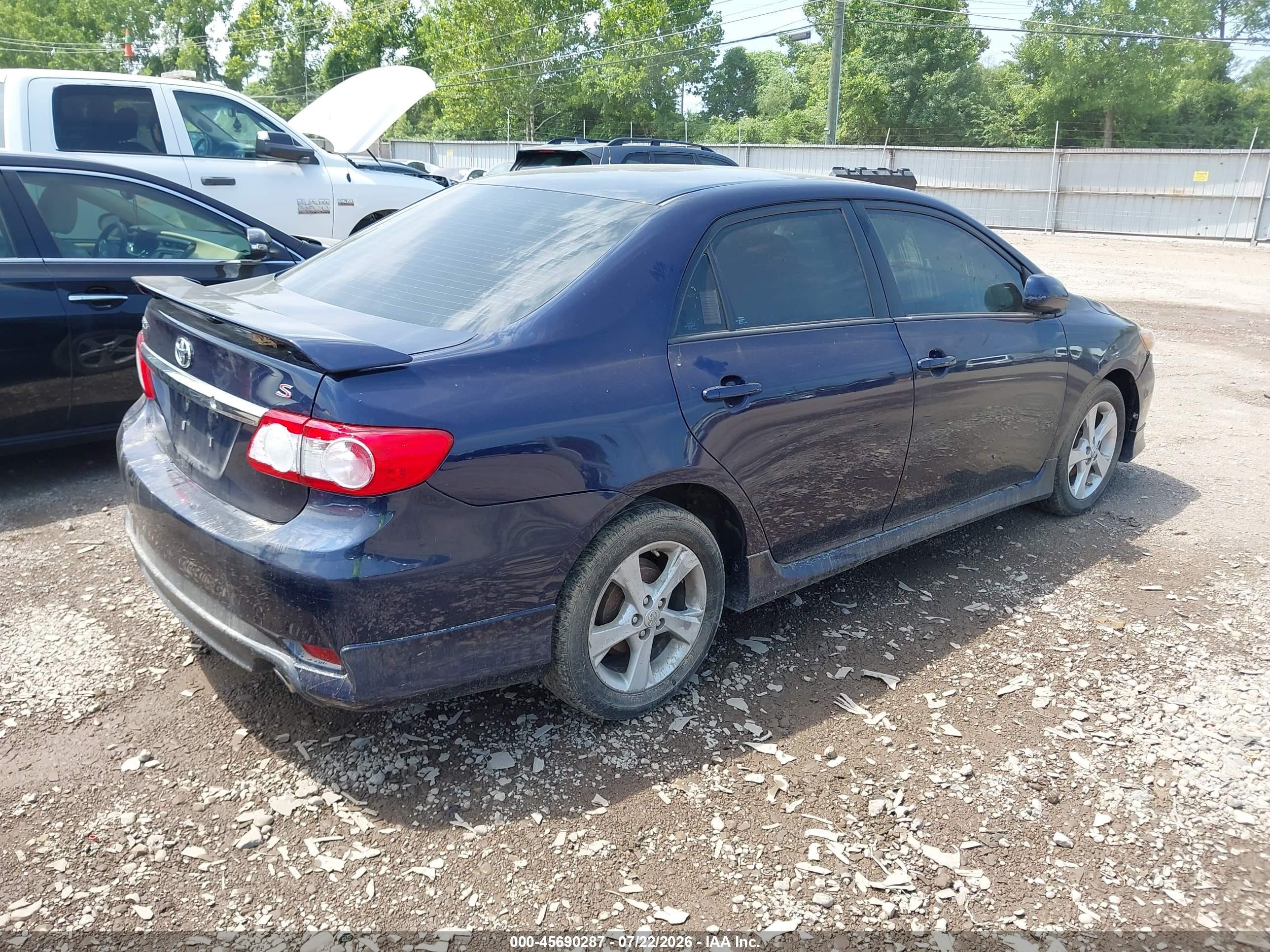 2013 Toyota Corolla S Blue vin: 2T1BU4EE4DC948387