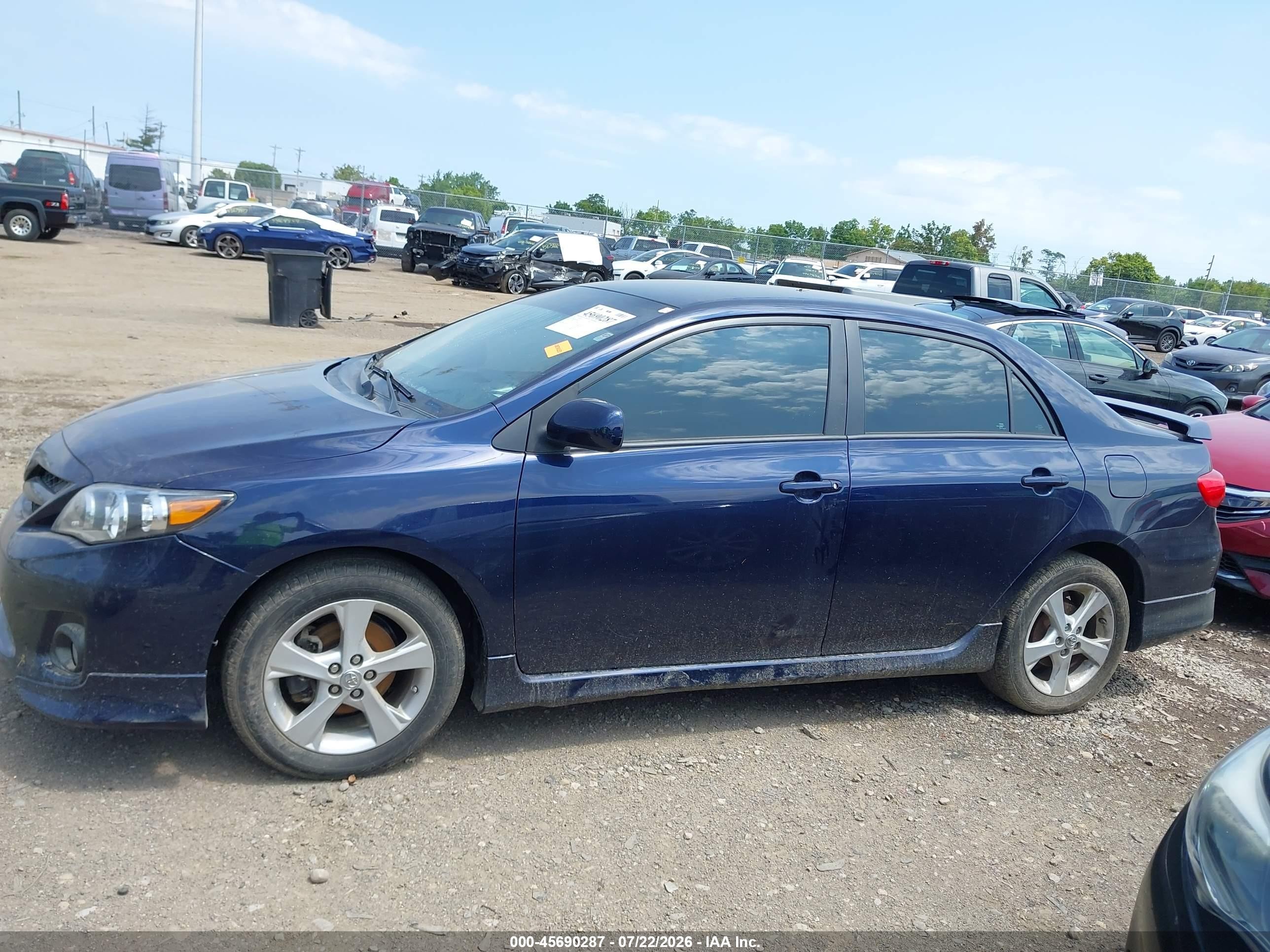 2013 Toyota Corolla S Blue vin: 2T1BU4EE4DC948387