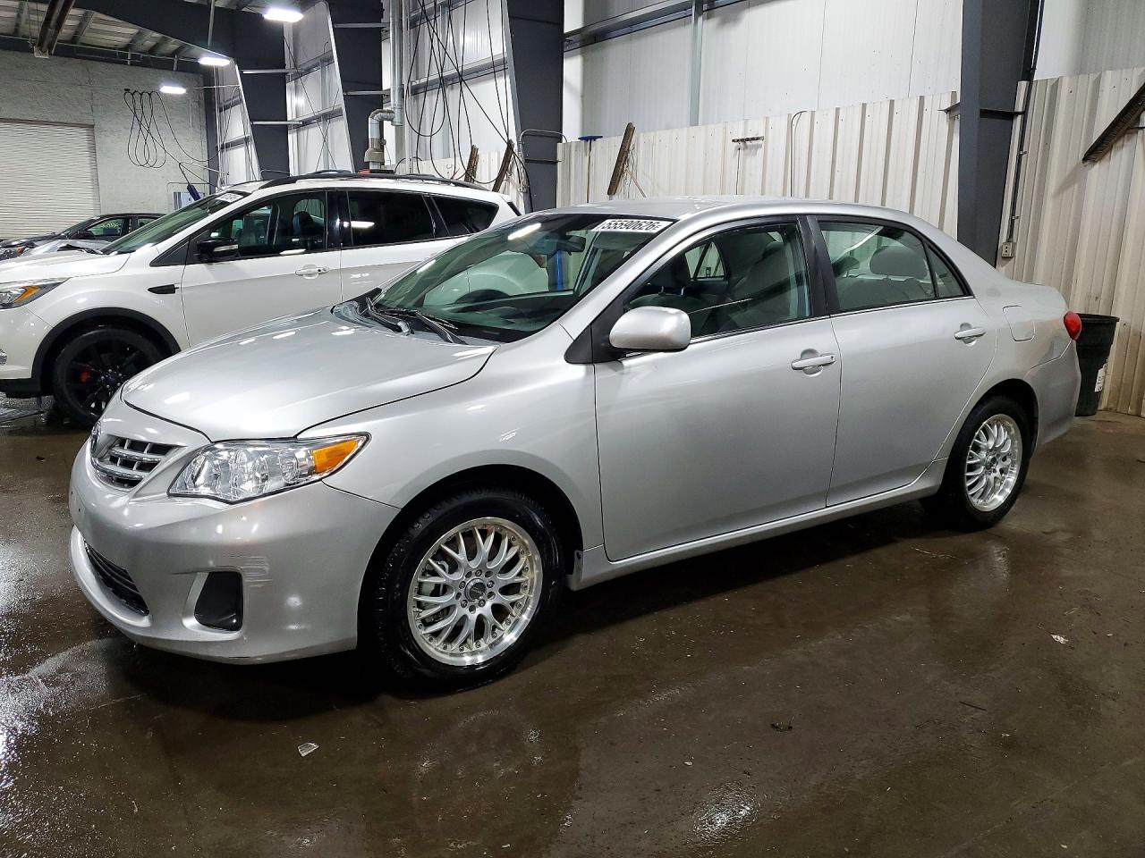 2013 Toyota Corolla Le Silver vin: 2T1BU4EE4DC950298