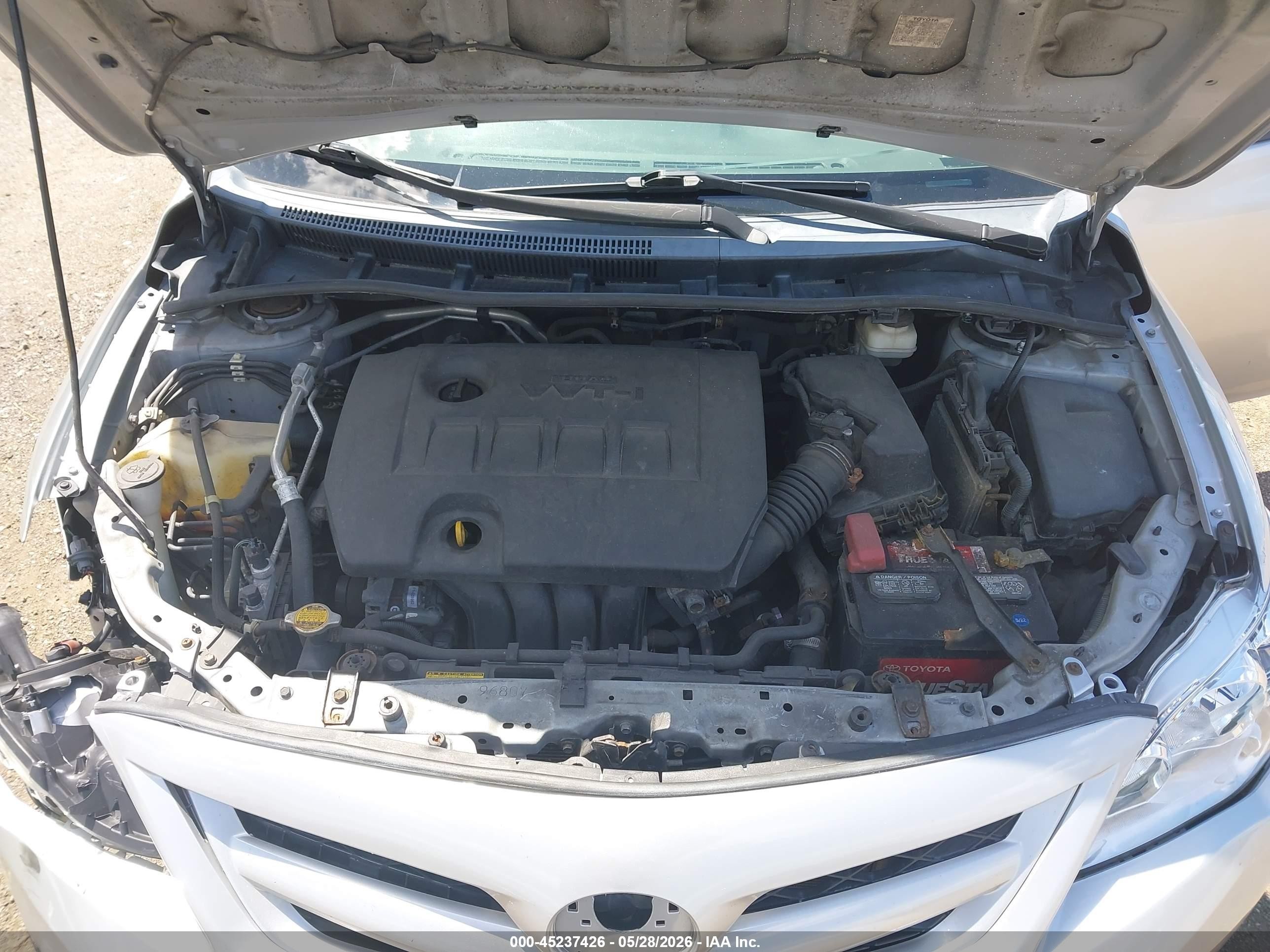 2013 Toyota Corolla L Silver vin: 2T1BU4EE4DC954805