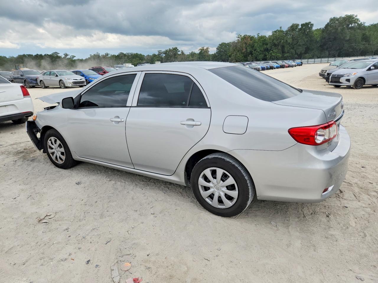 2013 Toyota Corolla L Silver vin: 2T1BU4EE4DC960393