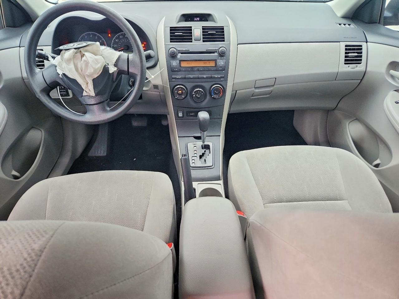 2013 Toyota Corolla L Silver vin: 2T1BU4EE4DC960393