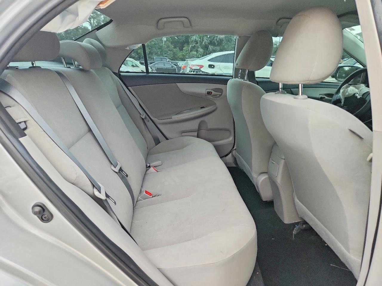 2013 Toyota Corolla L Silver vin: 2T1BU4EE4DC960393