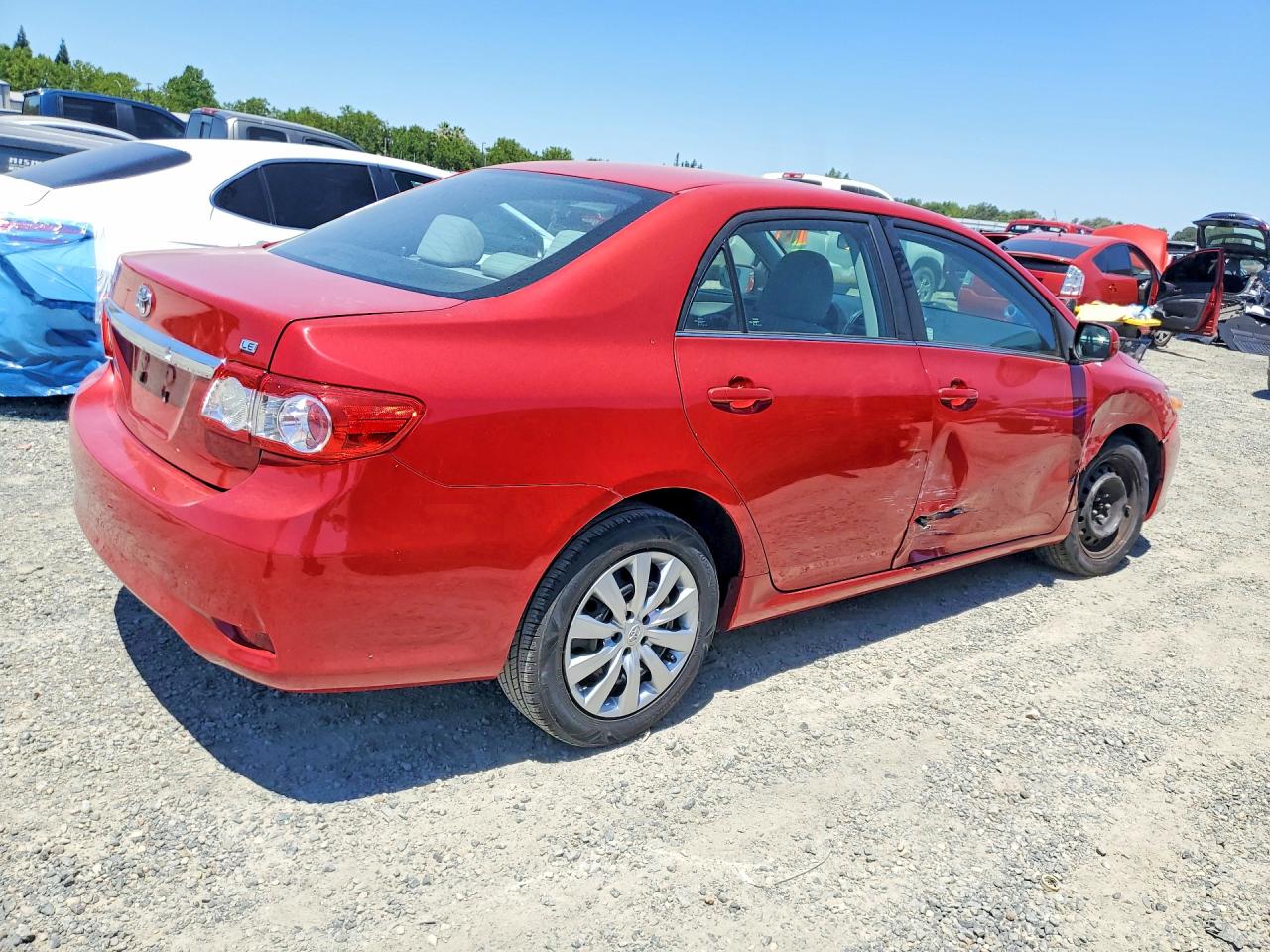 2013 Toyota Corolla Le Red vin: 2T1BU4EE4DC961057