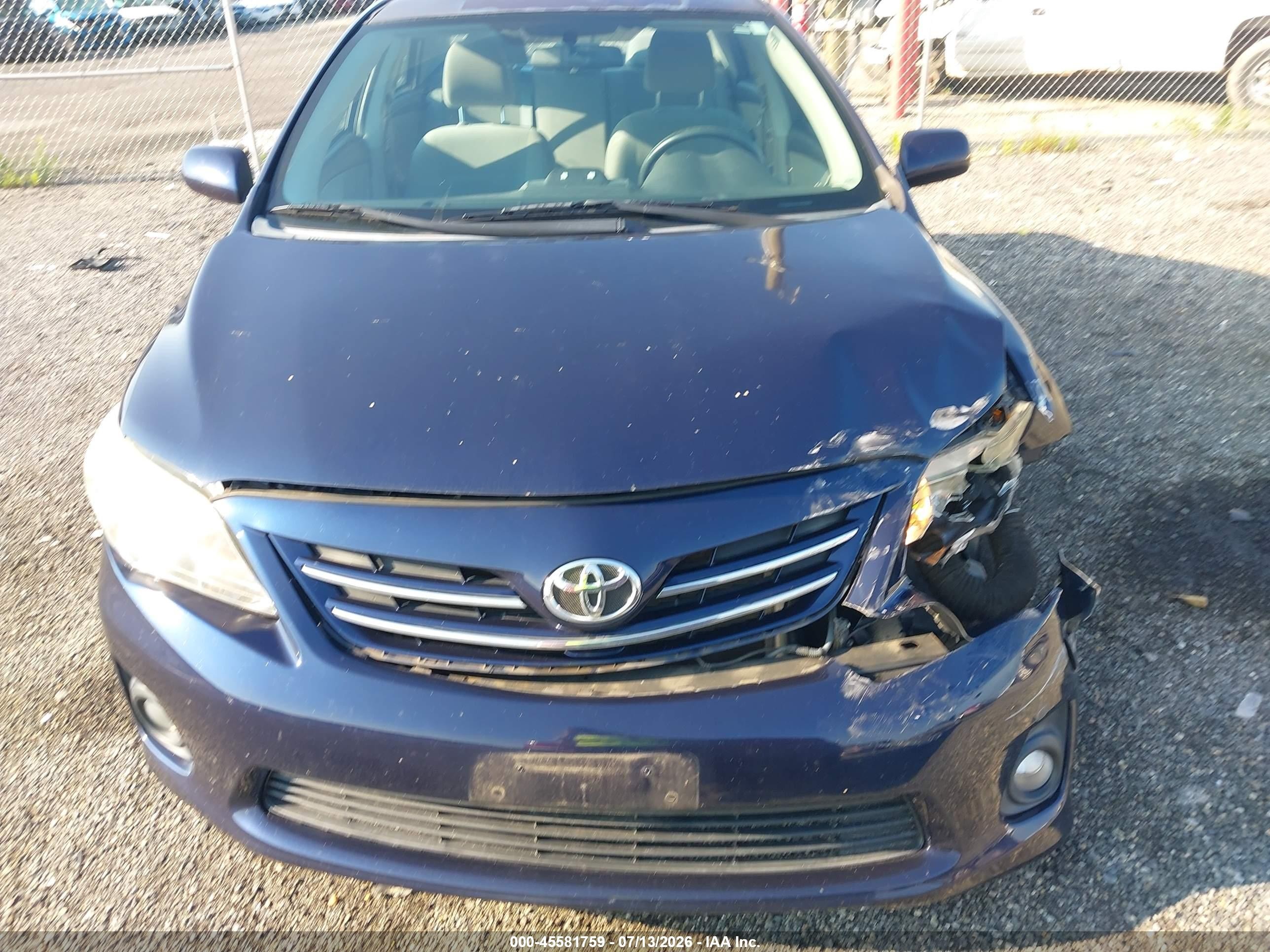 2013 Toyota Corolla Le Blue vin: 2T1BU4EE4DC965528