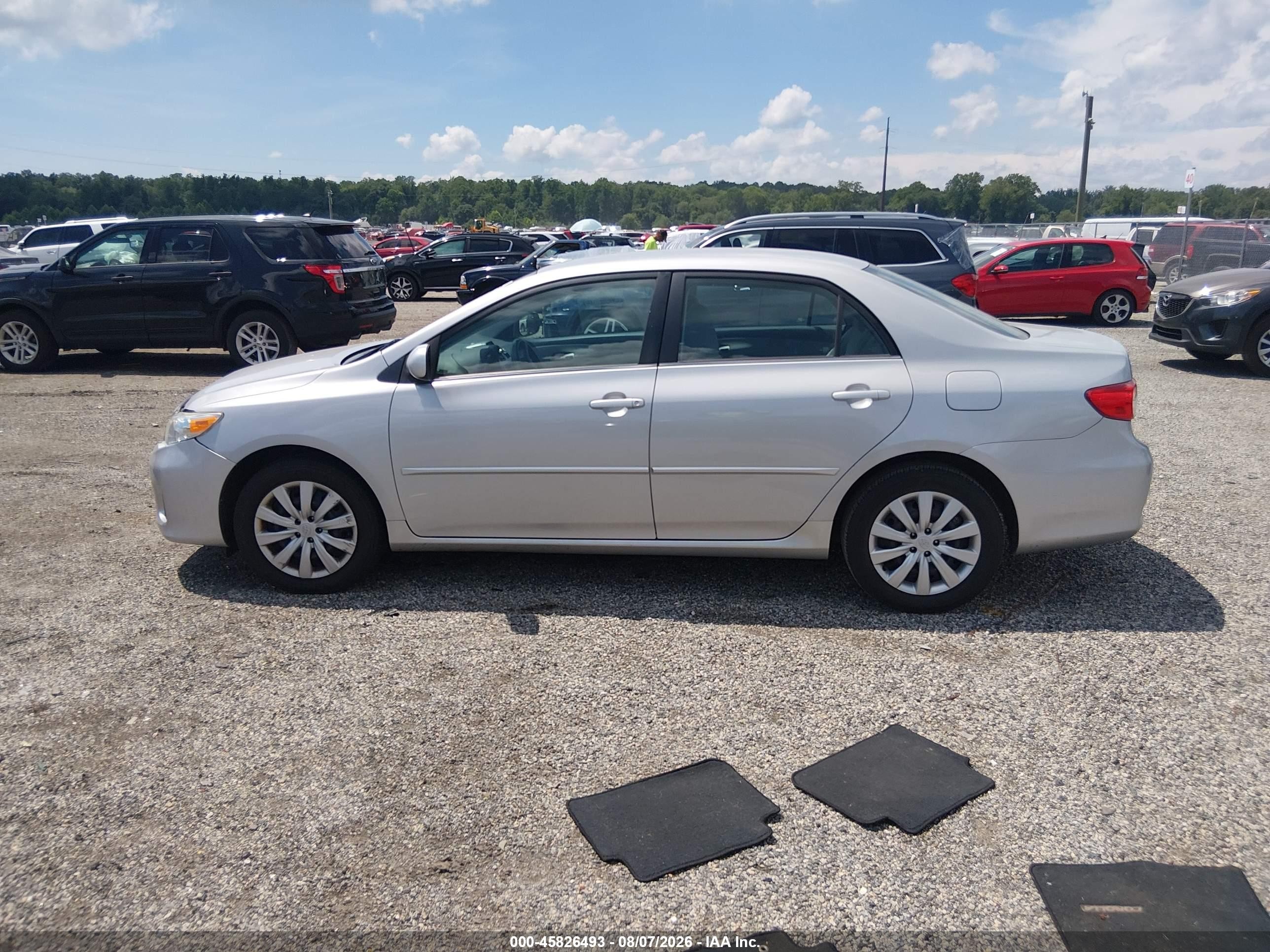 2013 Toyota Corolla Le Silver vin: 2T1BU4EE4DC966727