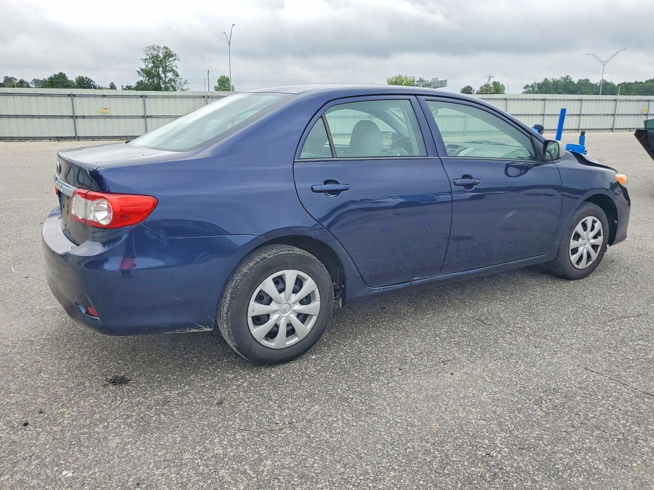 2013 Toyota Corolla L Blue vin: 2T1BU4EE4DC983818