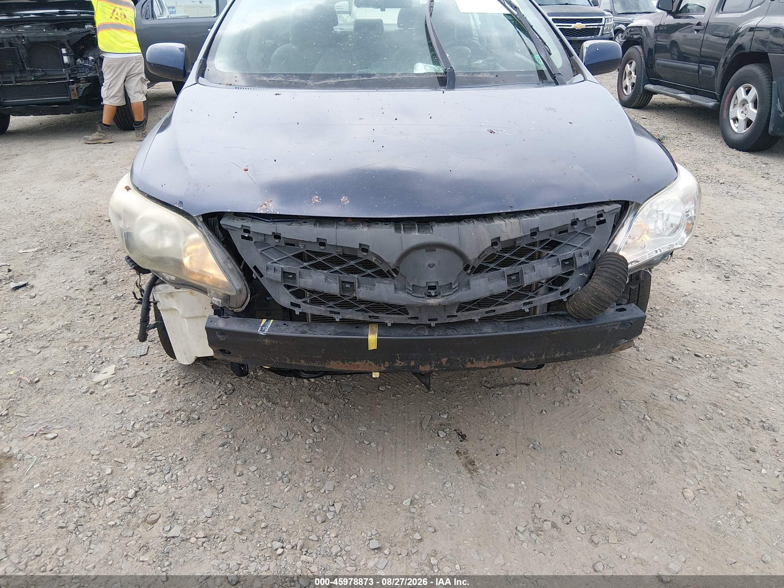 2013 Toyota Corolla Le Blue vin: 2T1BU4EE4DC984662
