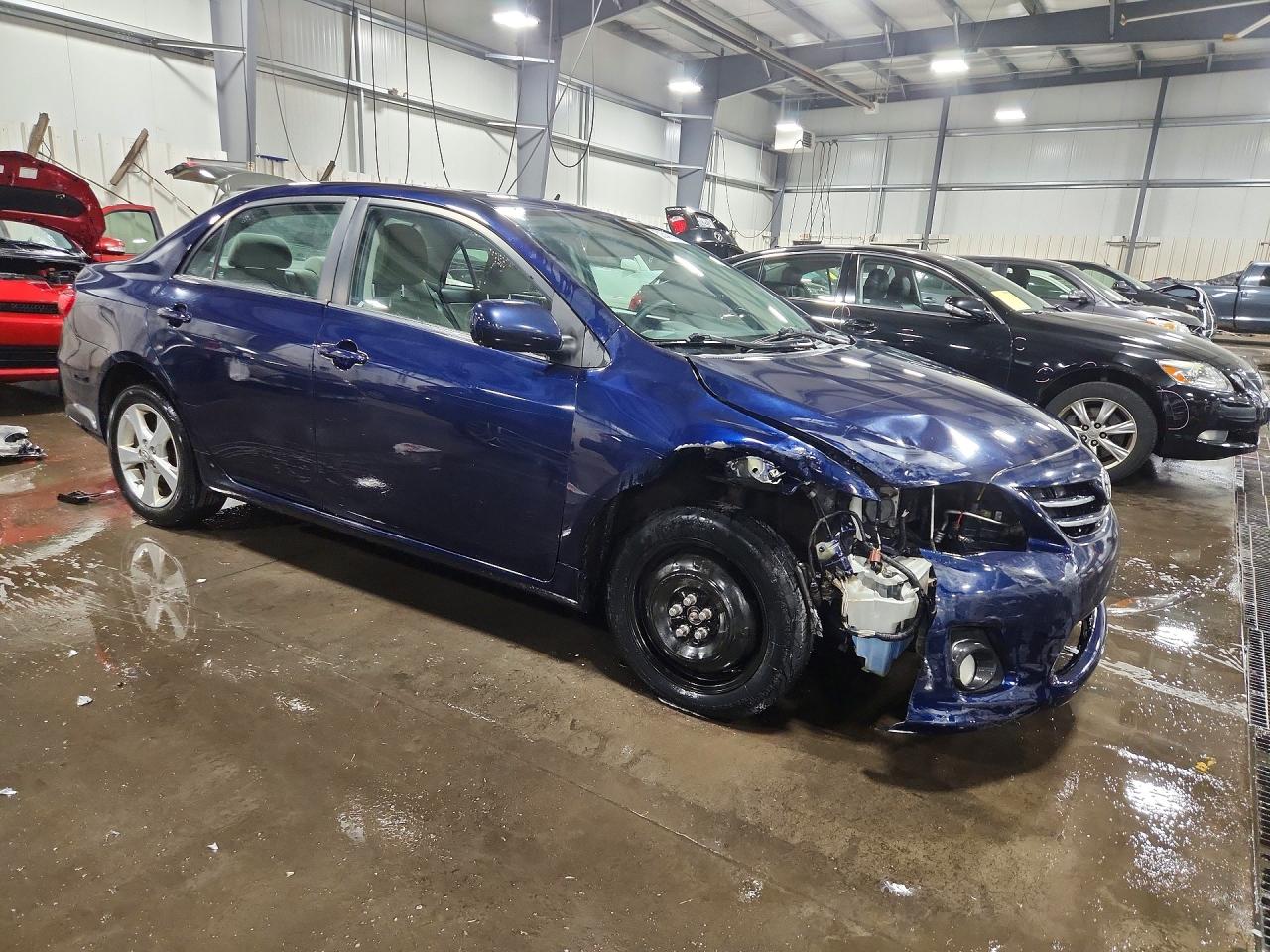 2013 Toyota Corolla Le Blue vin: 2T1BU4EE4DC987397