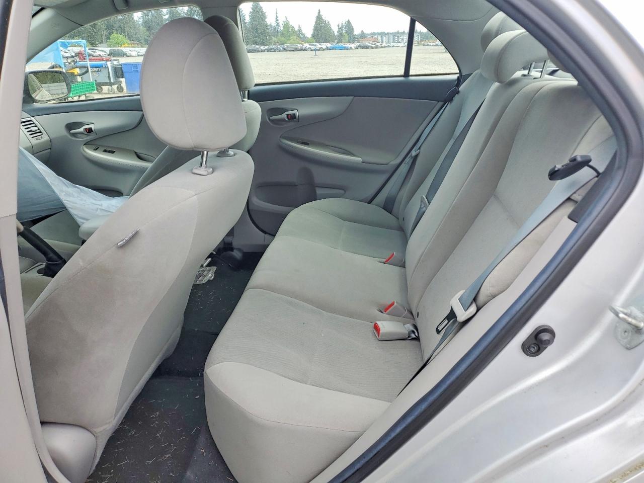 2013 Toyota Corolla Le Silver vin: 2T1BU4EE4DC991319