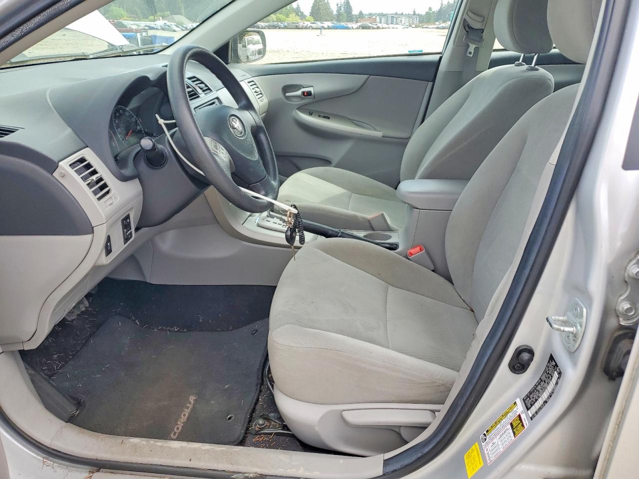 2013 Toyota Corolla Le Silver vin: 2T1BU4EE4DC991319