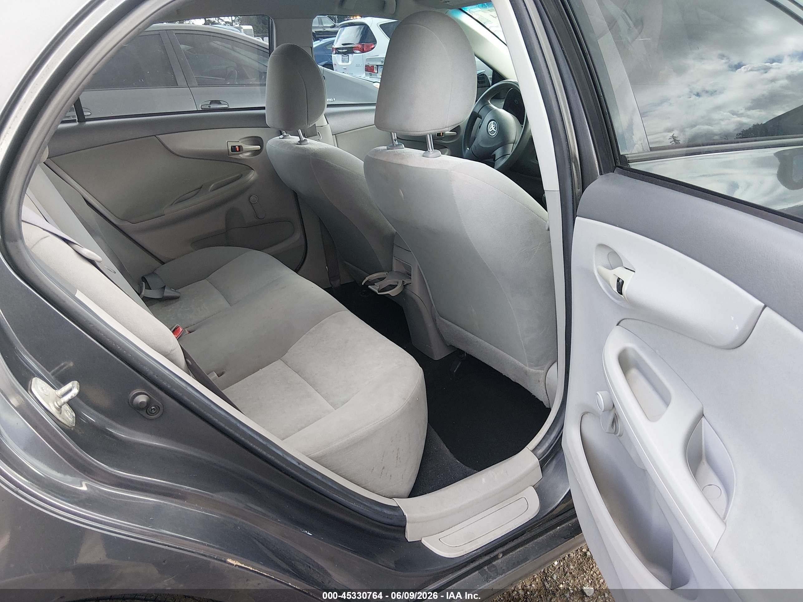 2010 Toyota Corolla Ce Серый vin: 2T1BU4EE5AC191236