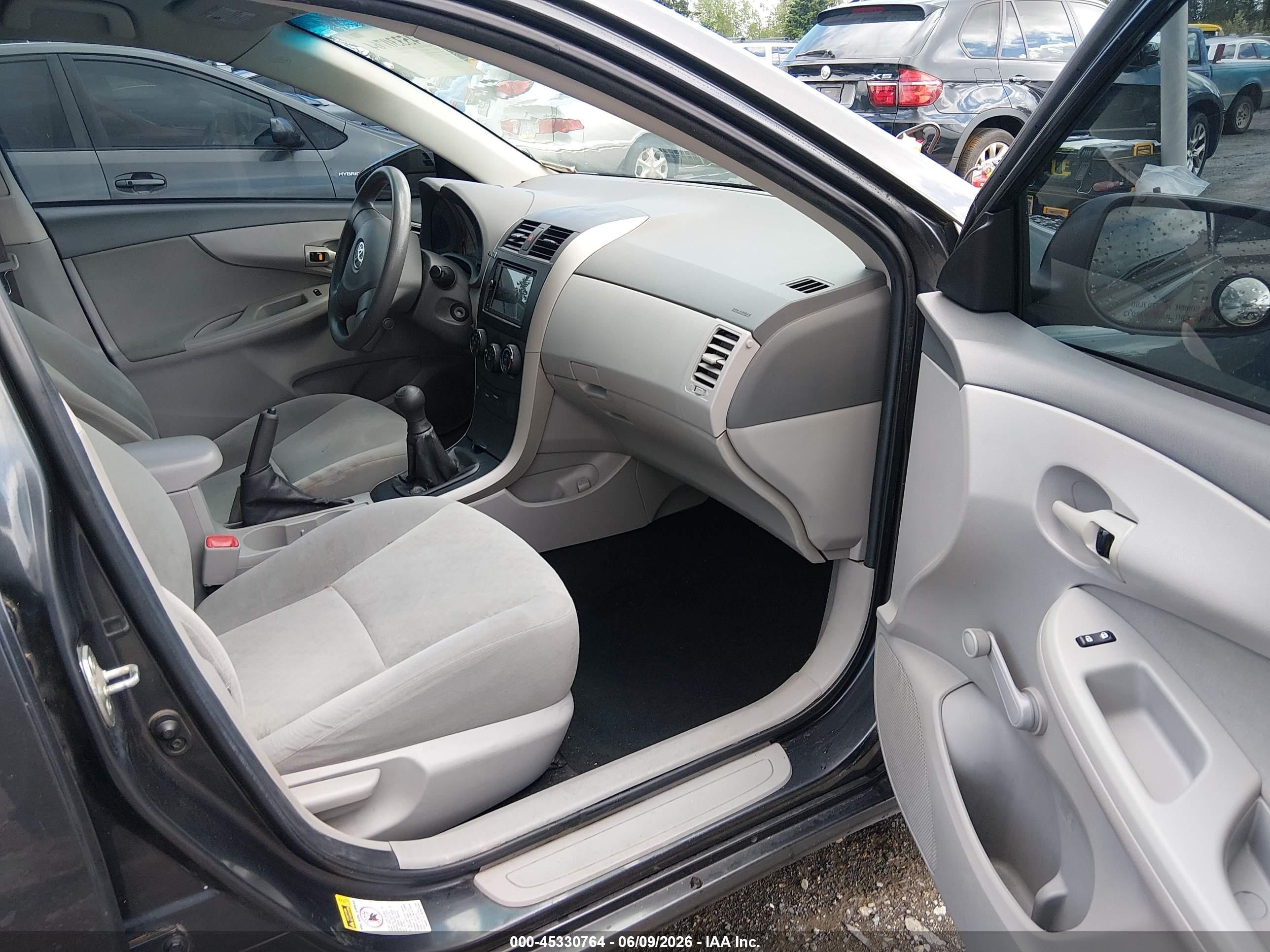2010 Toyota Corolla Ce Серый vin: 2T1BU4EE5AC191236