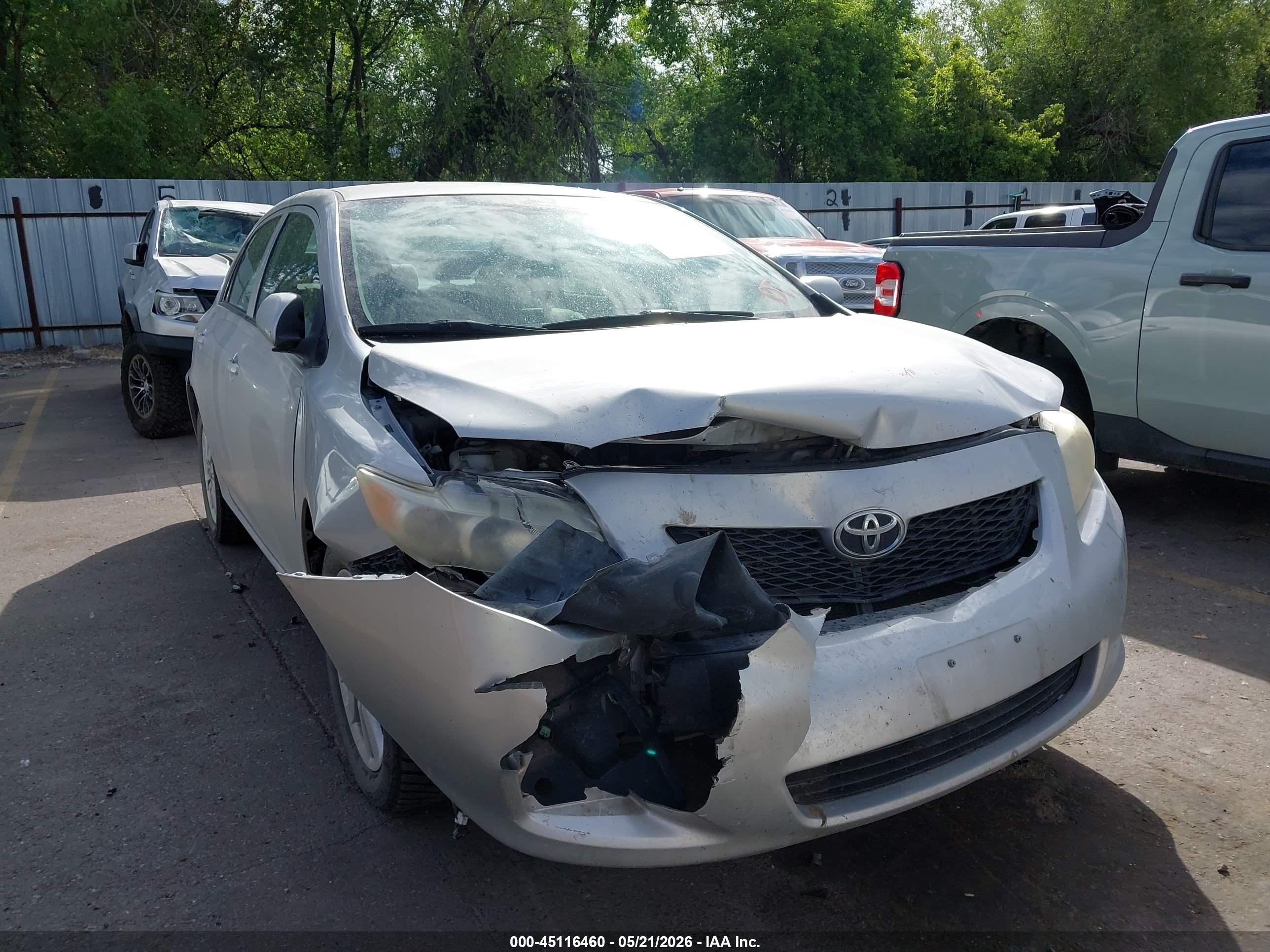 2010 Toyota Corolla Le Серебряный vin: 2T1BU4EE5AC201828