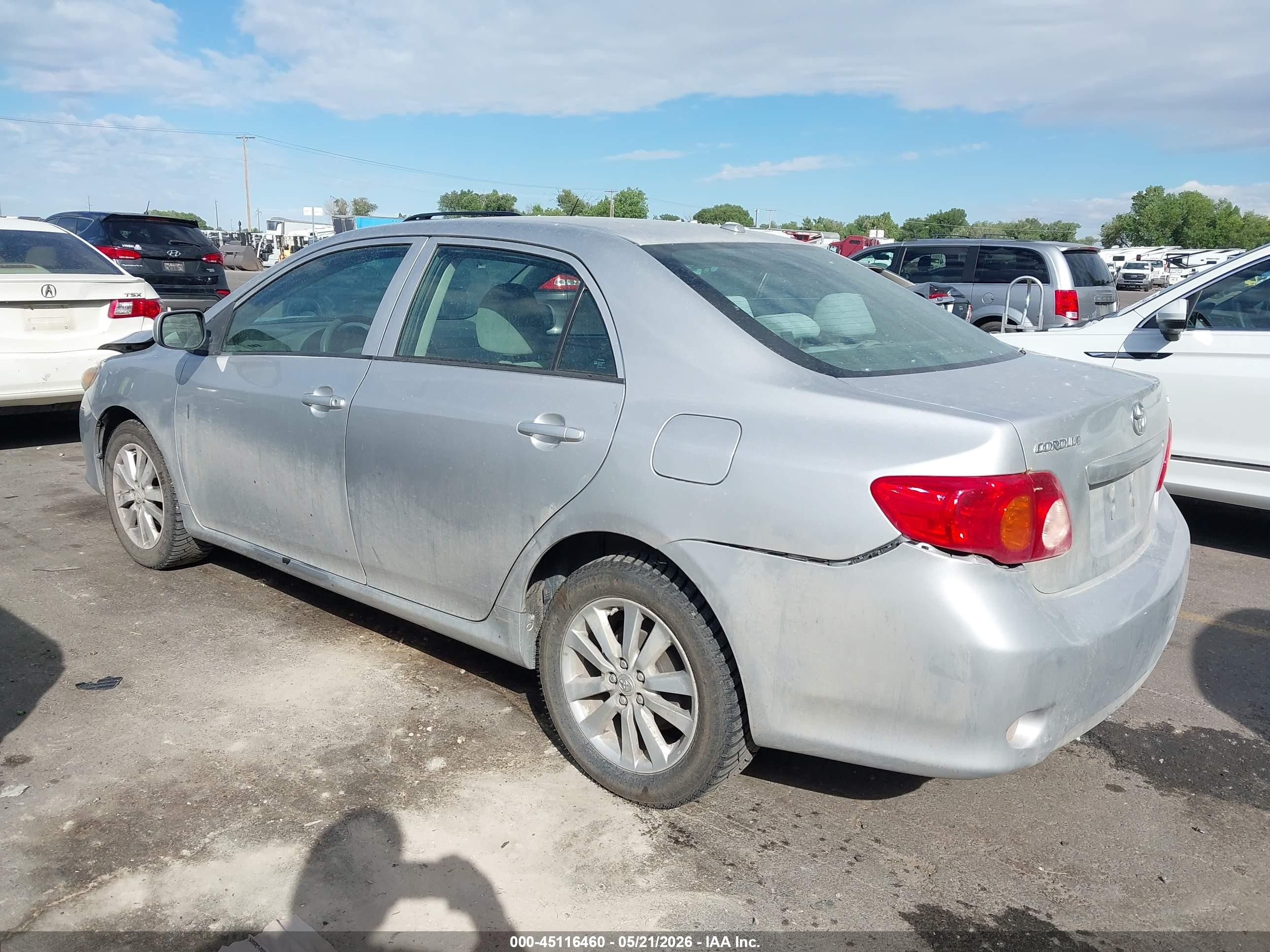 2010 Toyota Corolla Le Серебряный vin: 2T1BU4EE5AC201828