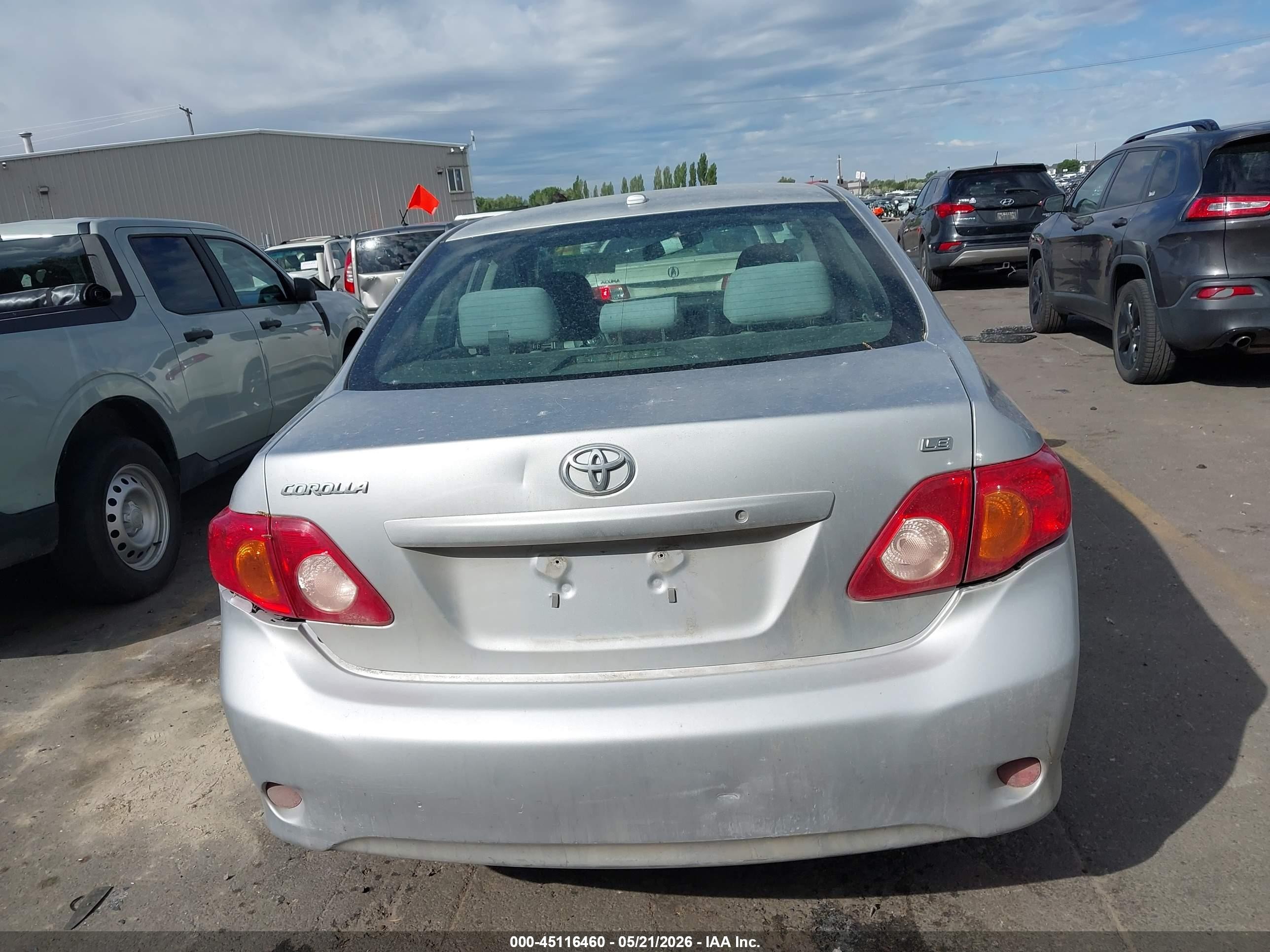 2010 Toyota Corolla Le Серебряный vin: 2T1BU4EE5AC201828