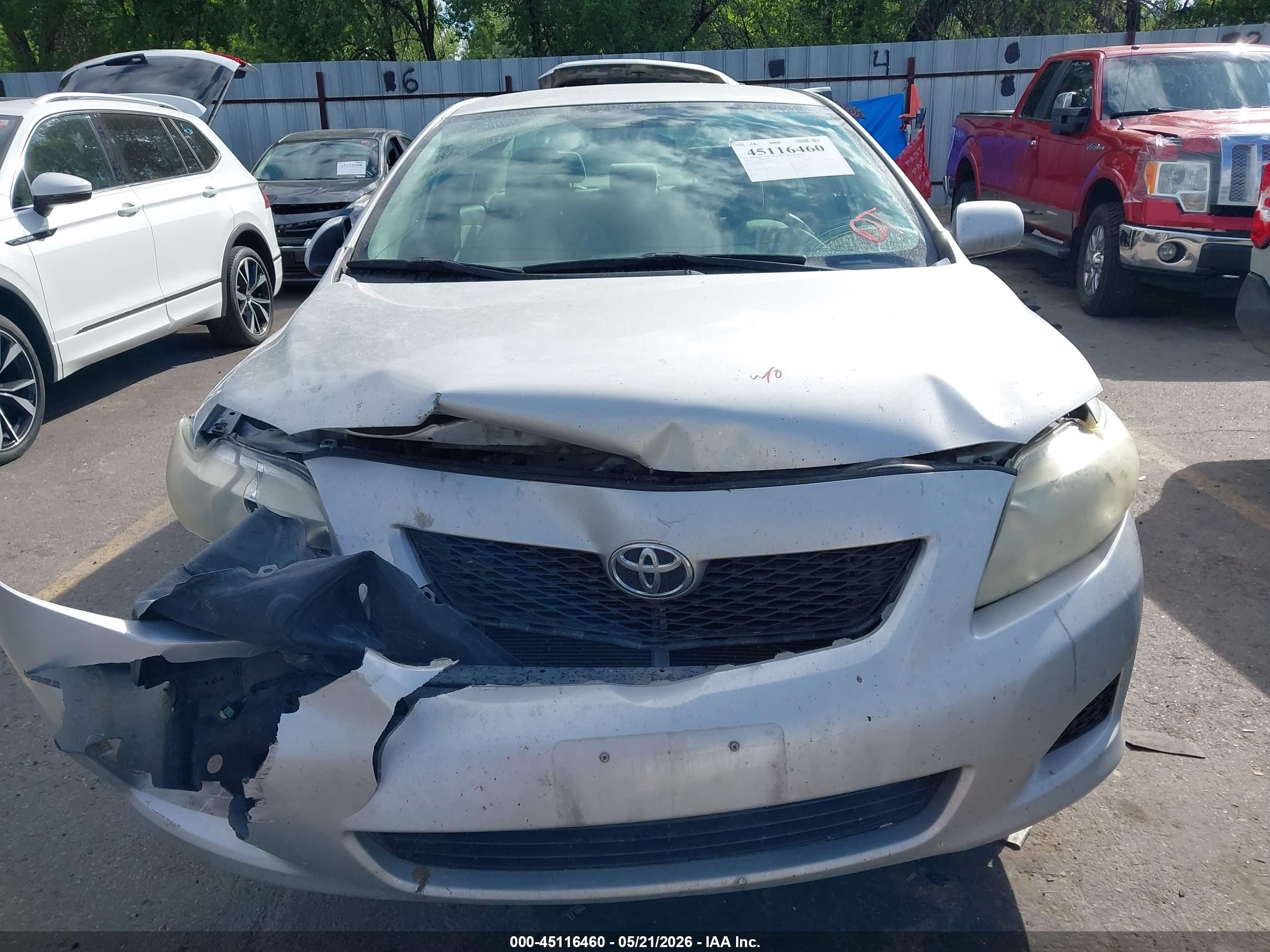 2010 Toyota Corolla Le Серебряный vin: 2T1BU4EE5AC201828