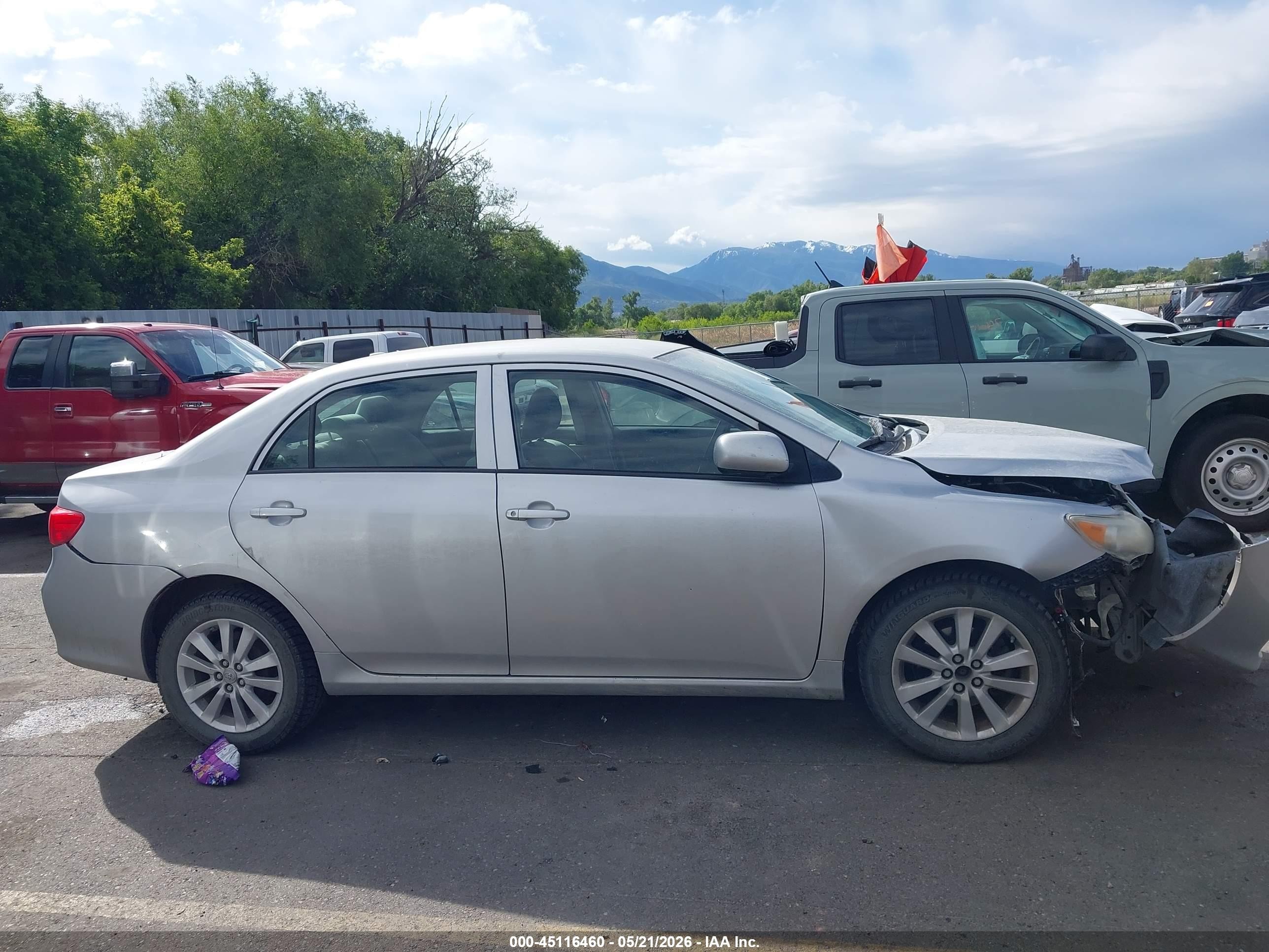 2010 Toyota Corolla Le Серебряный vin: 2T1BU4EE5AC201828