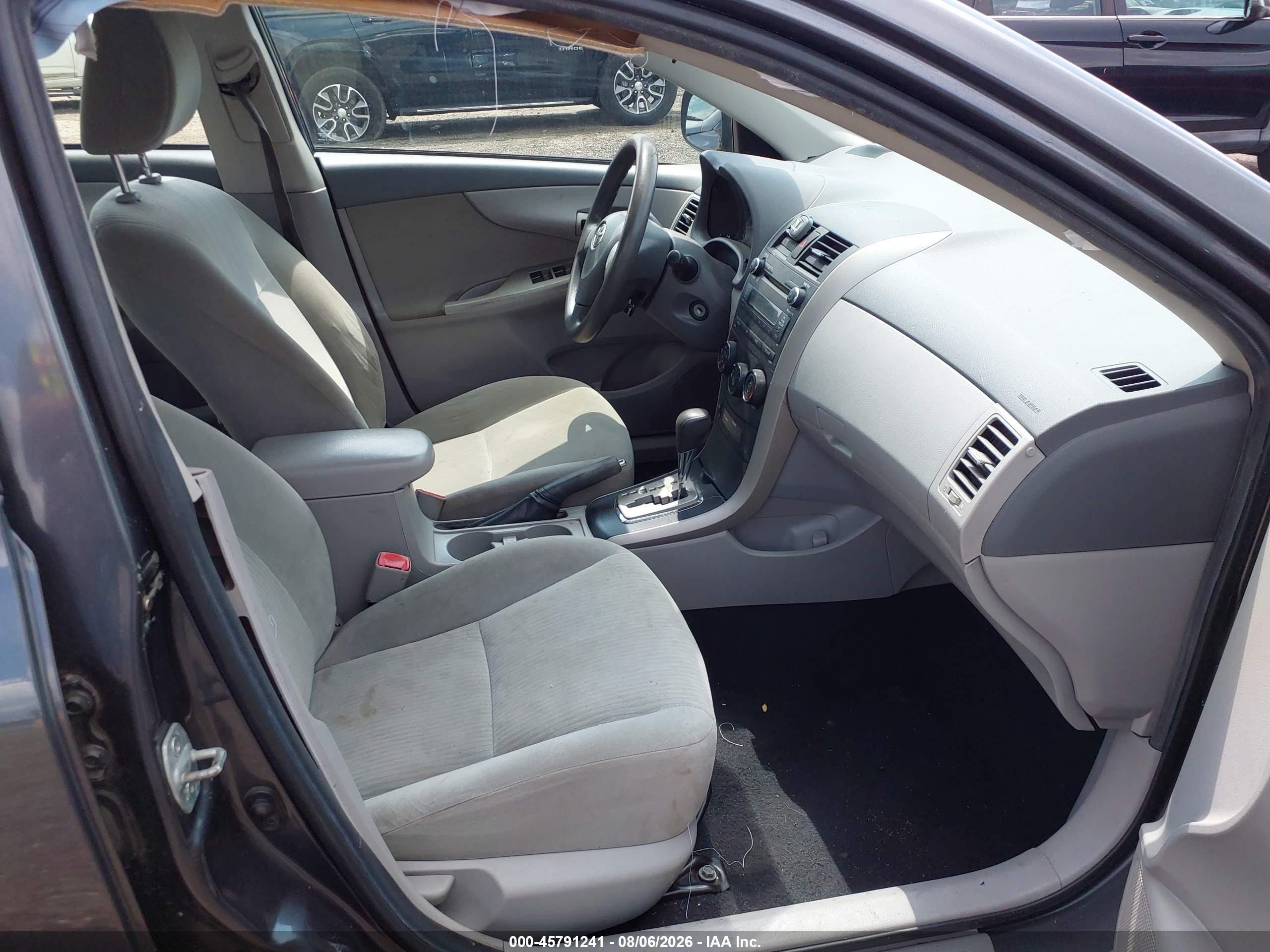 2010 Toyota Corolla Le Gray vin: 2T1BU4EE5AC243092