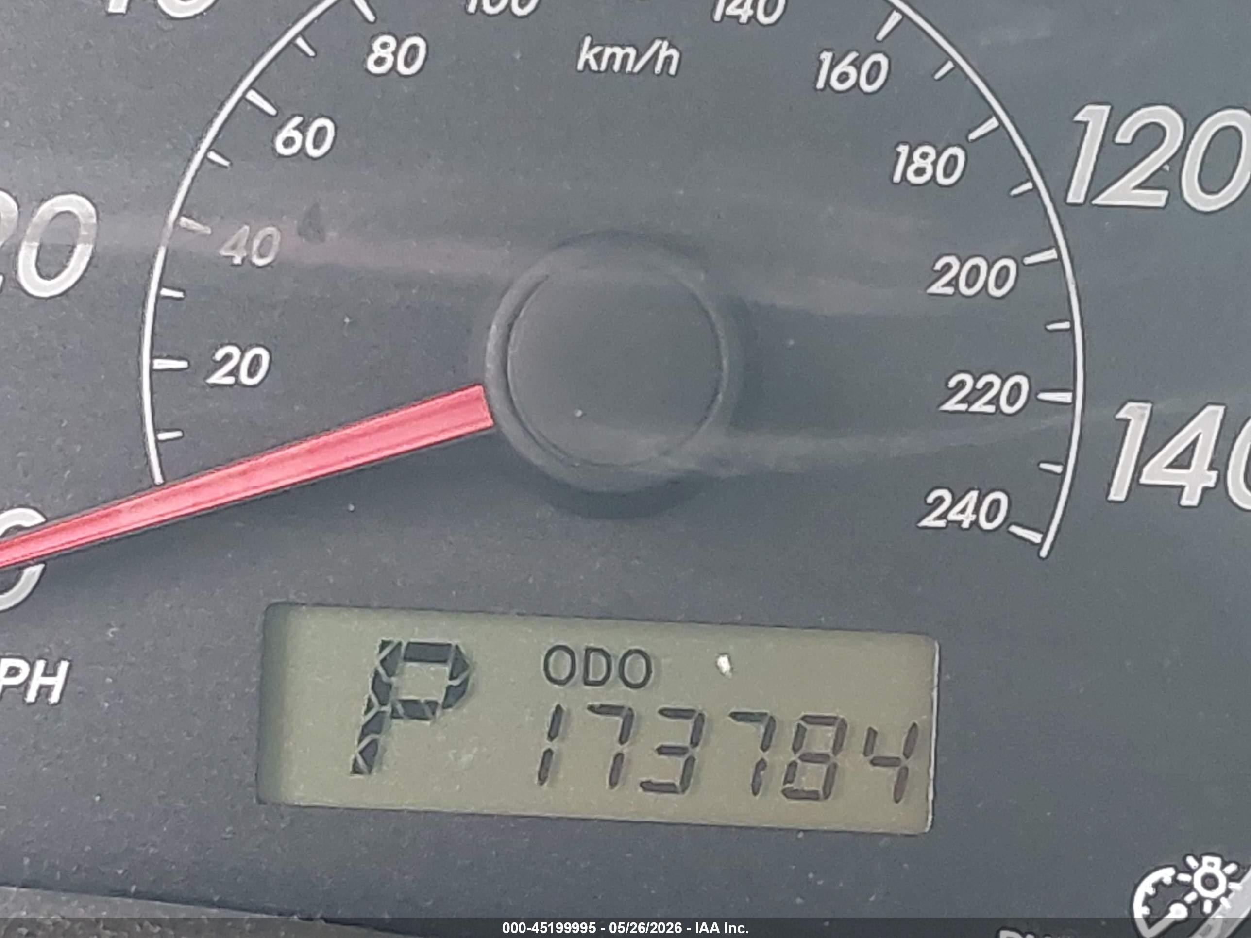 2010 Toyota Corolla Le Red vin: 2T1BU4EE5AC247109