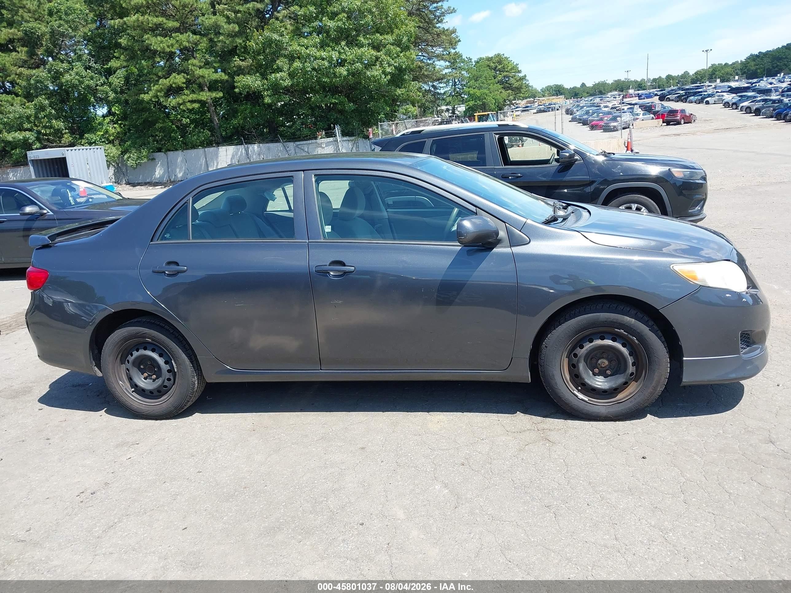 2010 Toyota Corolla Le Gray vin: 2T1BU4EE5AC247675