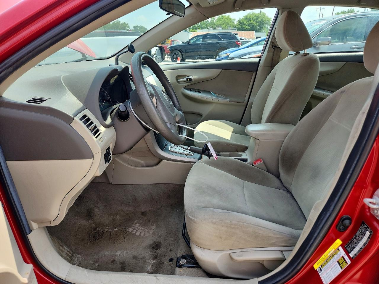 2010 Toyota Corolla Le Red vin: 2T1BU4EE5AC321063