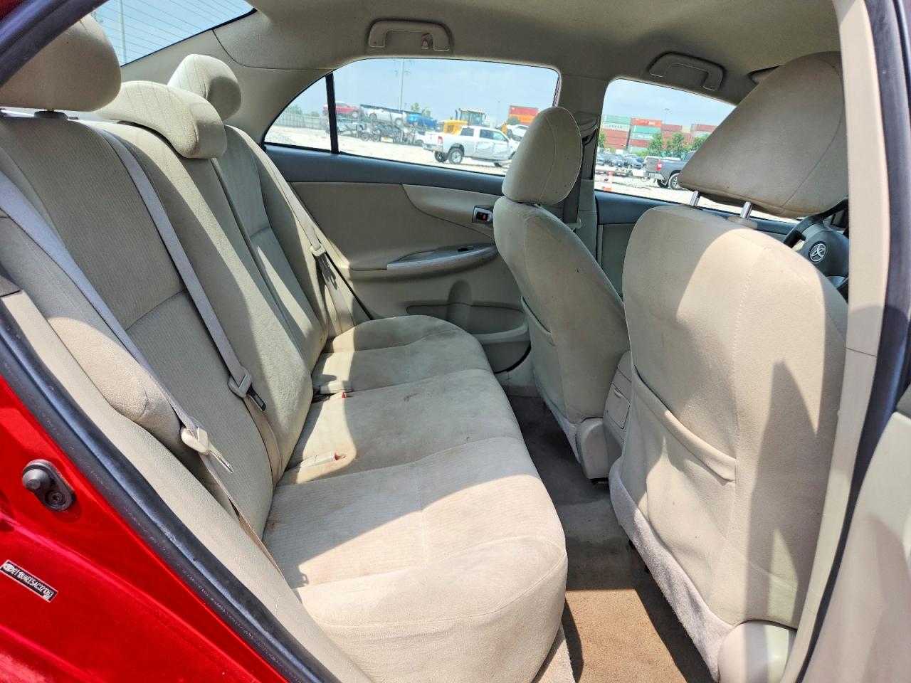 2010 Toyota Corolla Le Red vin: 2T1BU4EE5AC321063