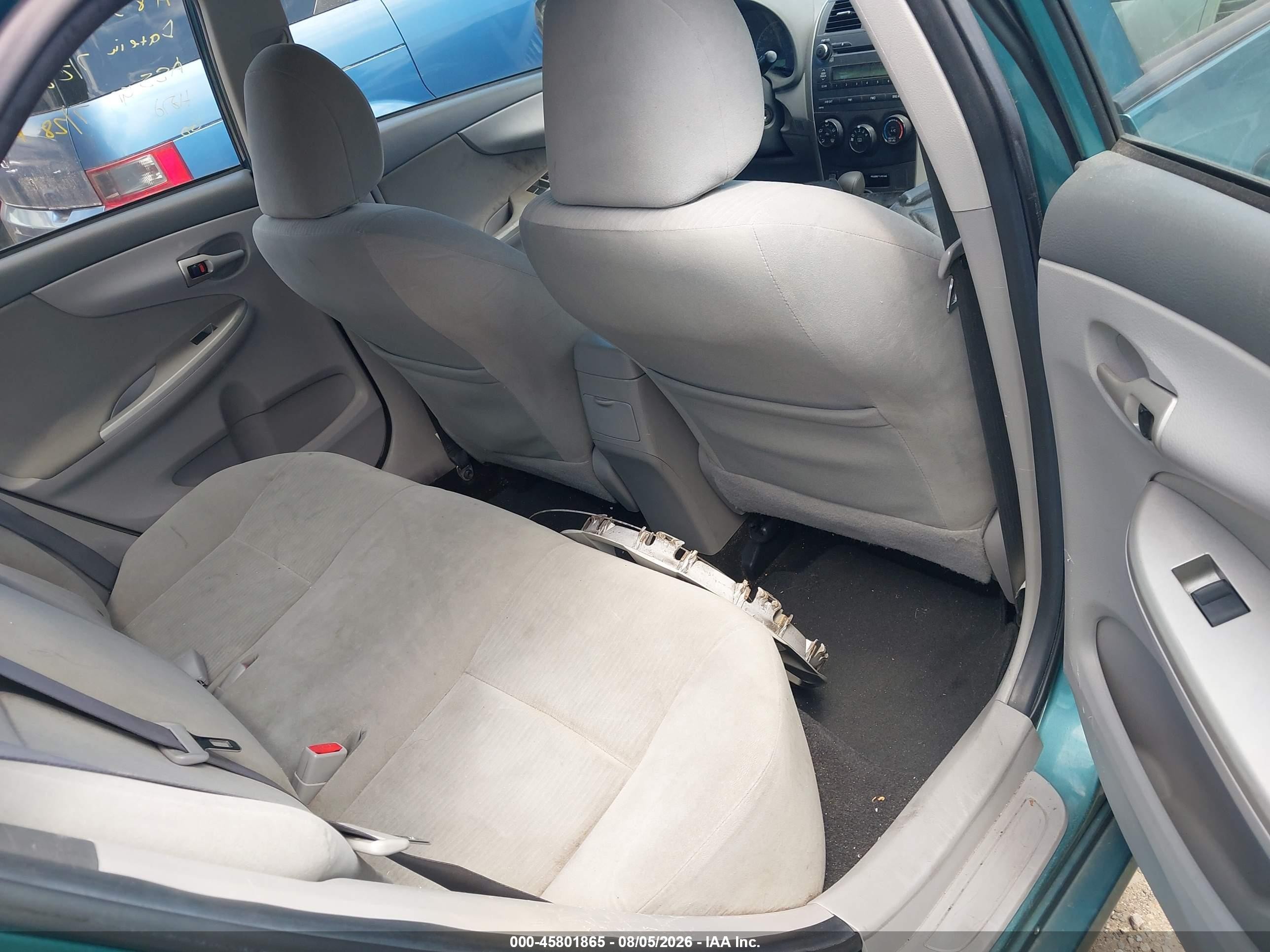 2010 Toyota Corolla Le Green vin: 2T1BU4EE5AC324626