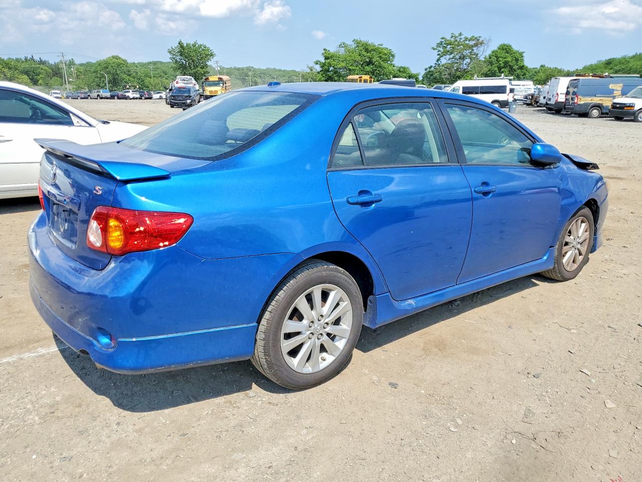 2010 Toyota Corolla S Blue vin: 2T1BU4EE5AC331544