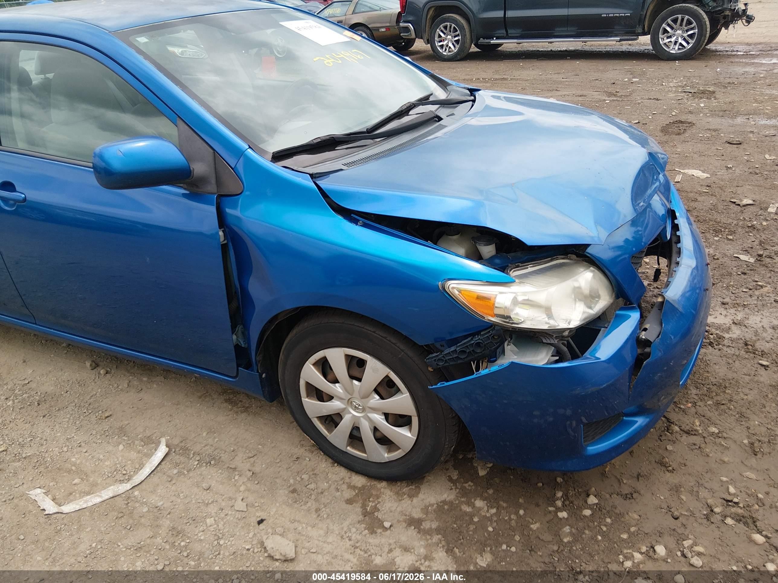 2010 Toyota Corolla Le Blue vin: 2T1BU4EE5AC340941