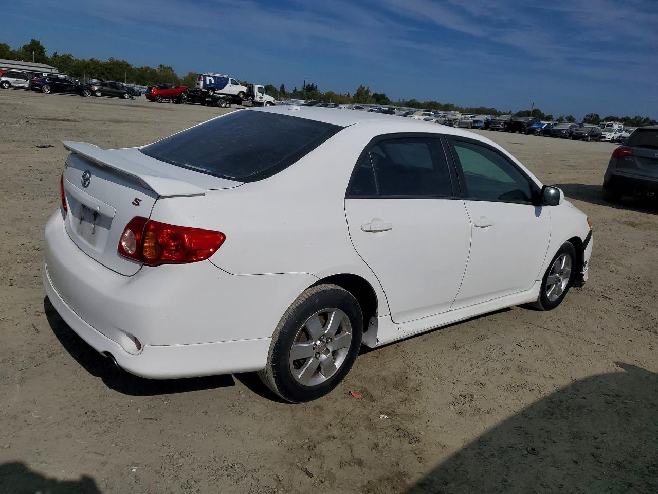 2010 Toyota Corolla S Белый vin: 2T1BU4EE5AC378539