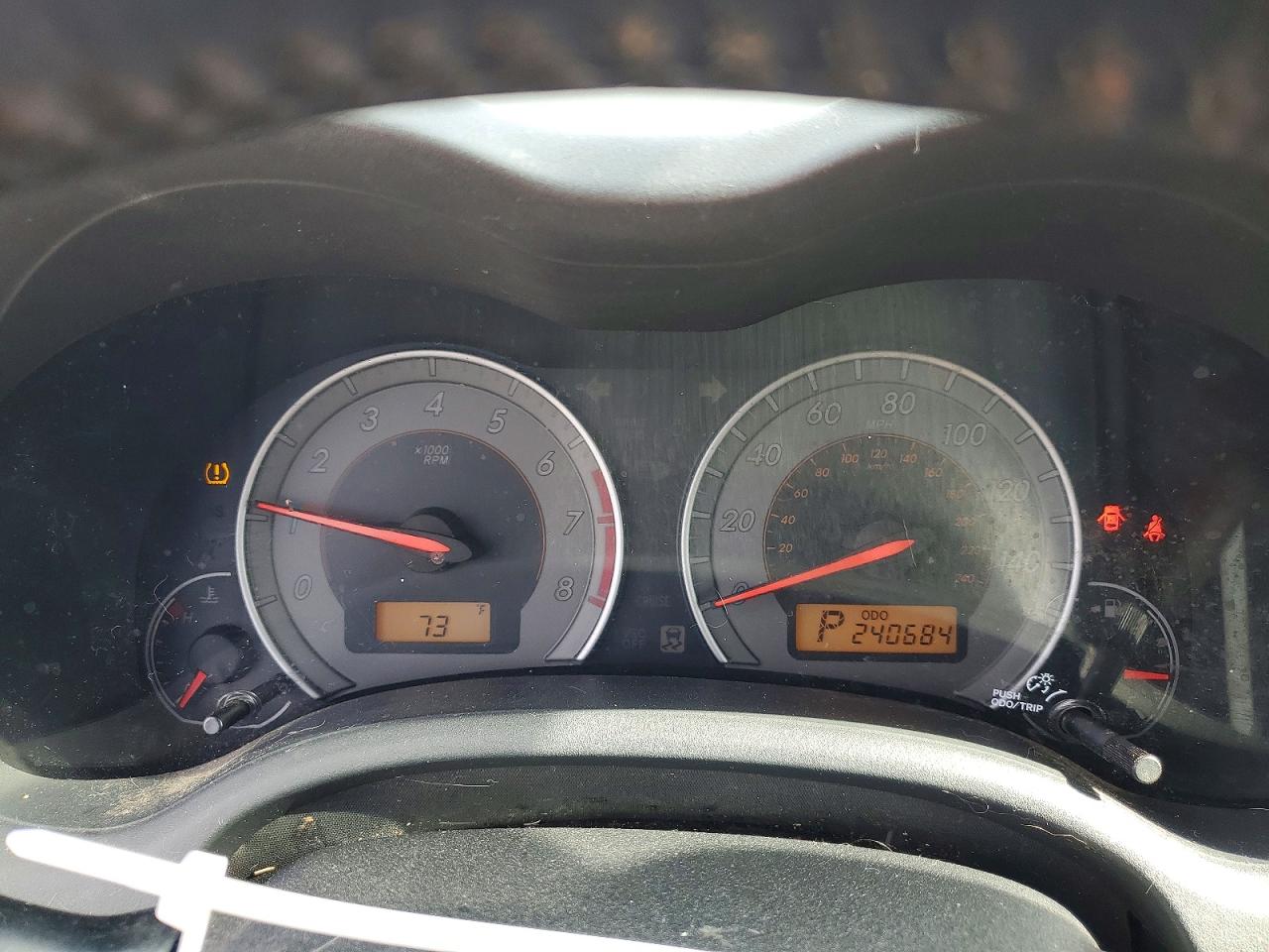 2010 Toyota Corolla S Белый vin: 2T1BU4EE5AC378539