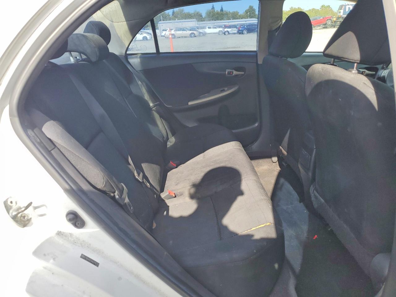 2010 Toyota Corolla S Белый vin: 2T1BU4EE5AC378539
