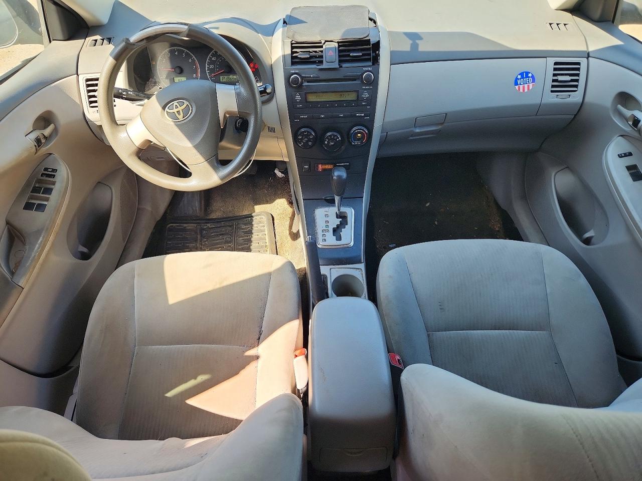 2010 Toyota Corolla Le Green vin: 2T1BU4EE5AC406386