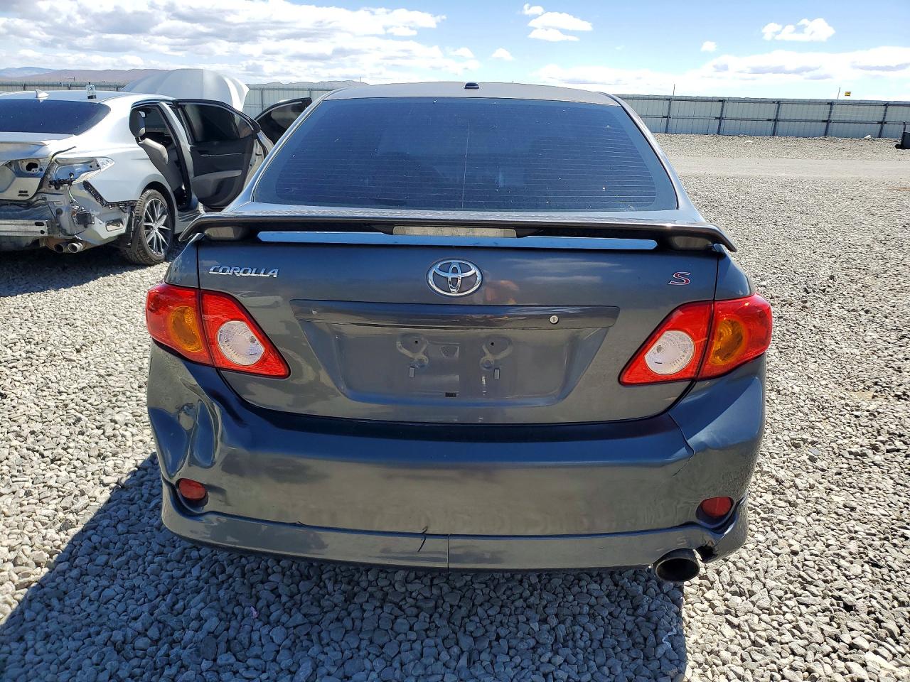 2010 Toyota Corolla S Charcoal vin: 2T1BU4EE5AC420255