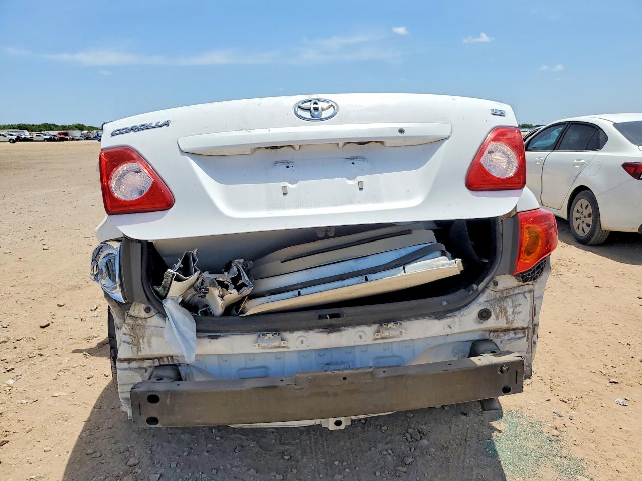 2010 Toyota Corolla Le White vin: 2T1BU4EE5AC449738