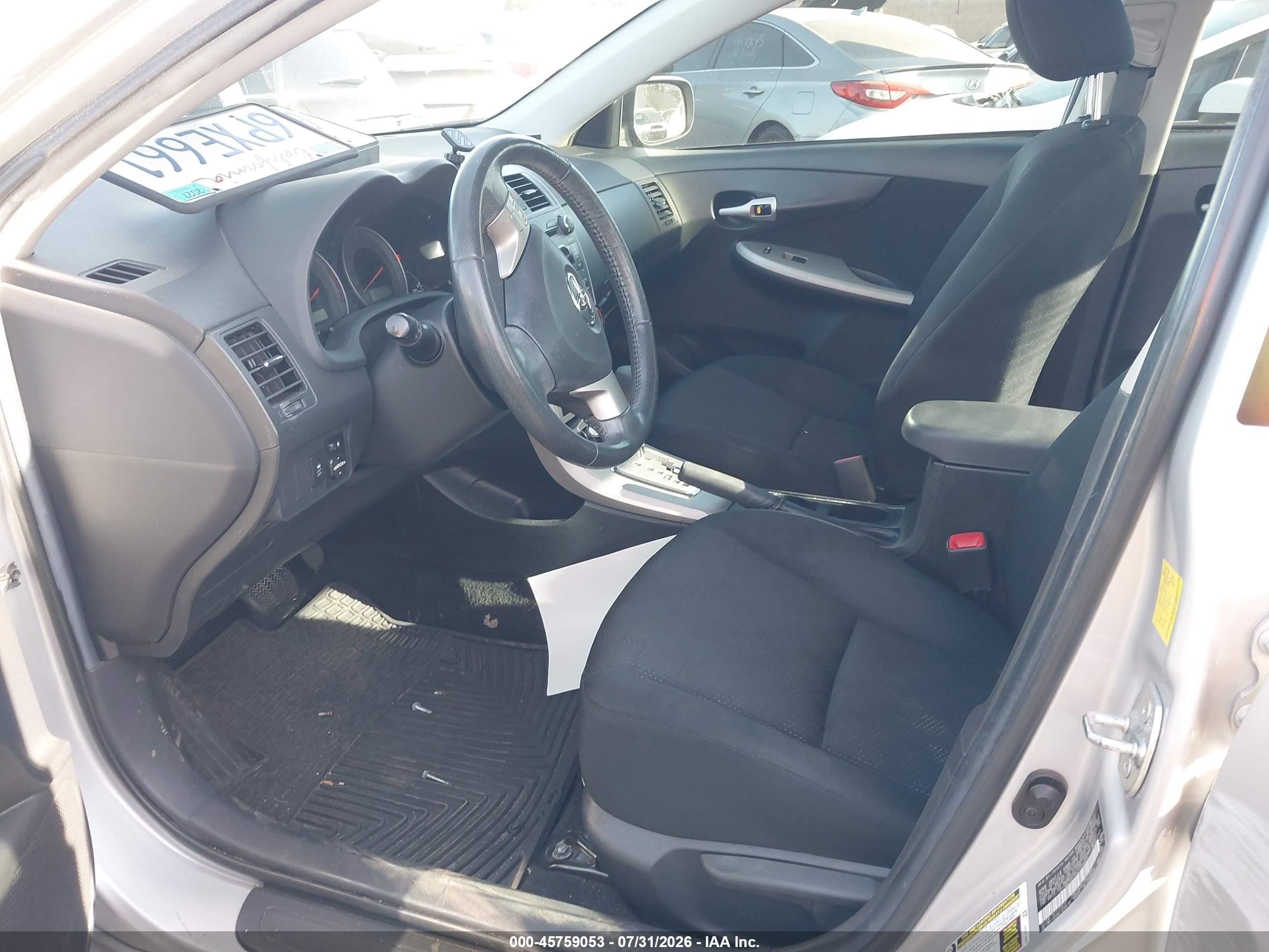 2010 Toyota Corolla S Silver vin: 2T1BU4EE5AC450954