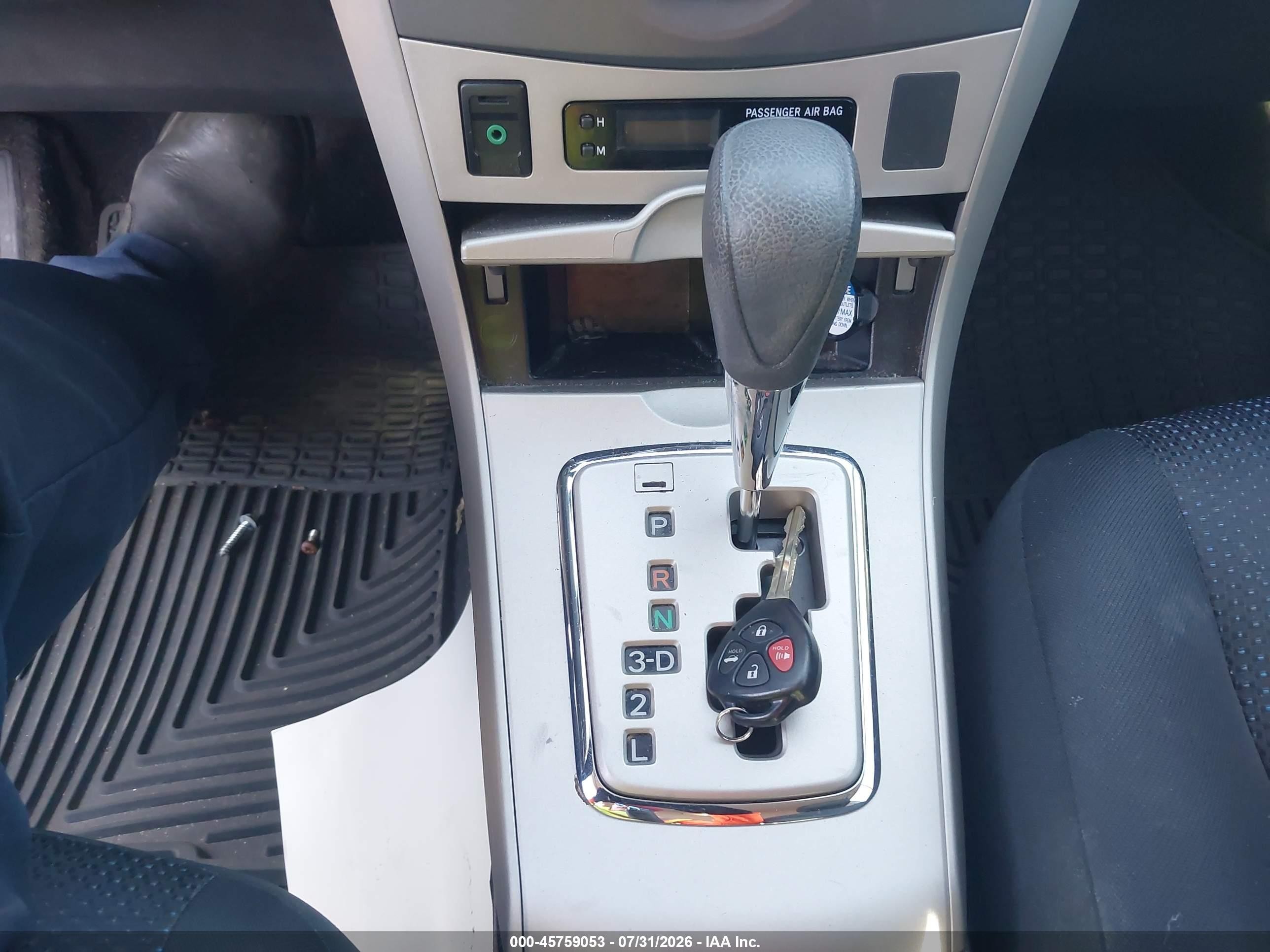 2010 Toyota Corolla S Silver vin: 2T1BU4EE5AC450954