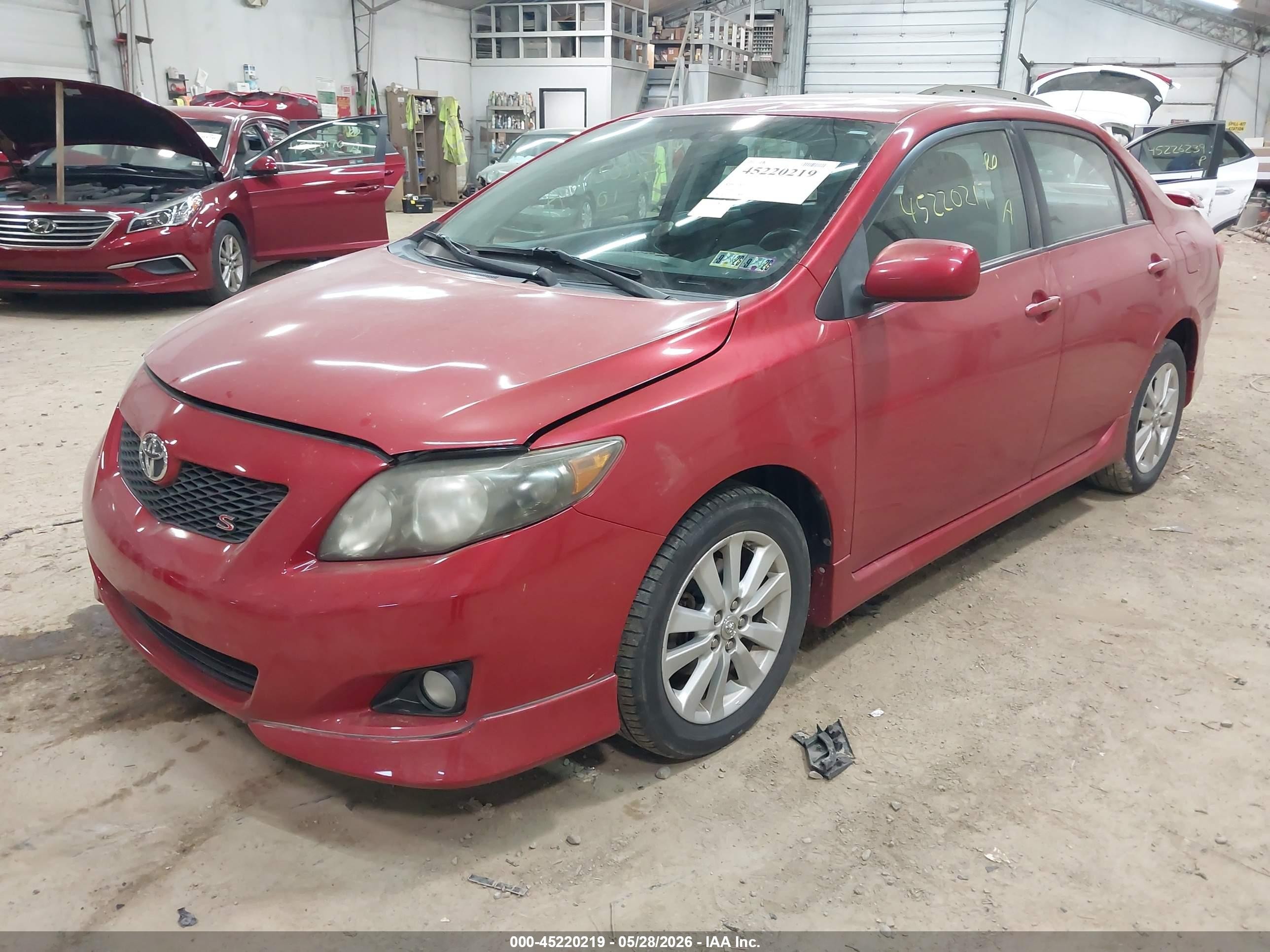 2010 Toyota Corolla S Бордовый vin: 2T1BU4EE5AC464823