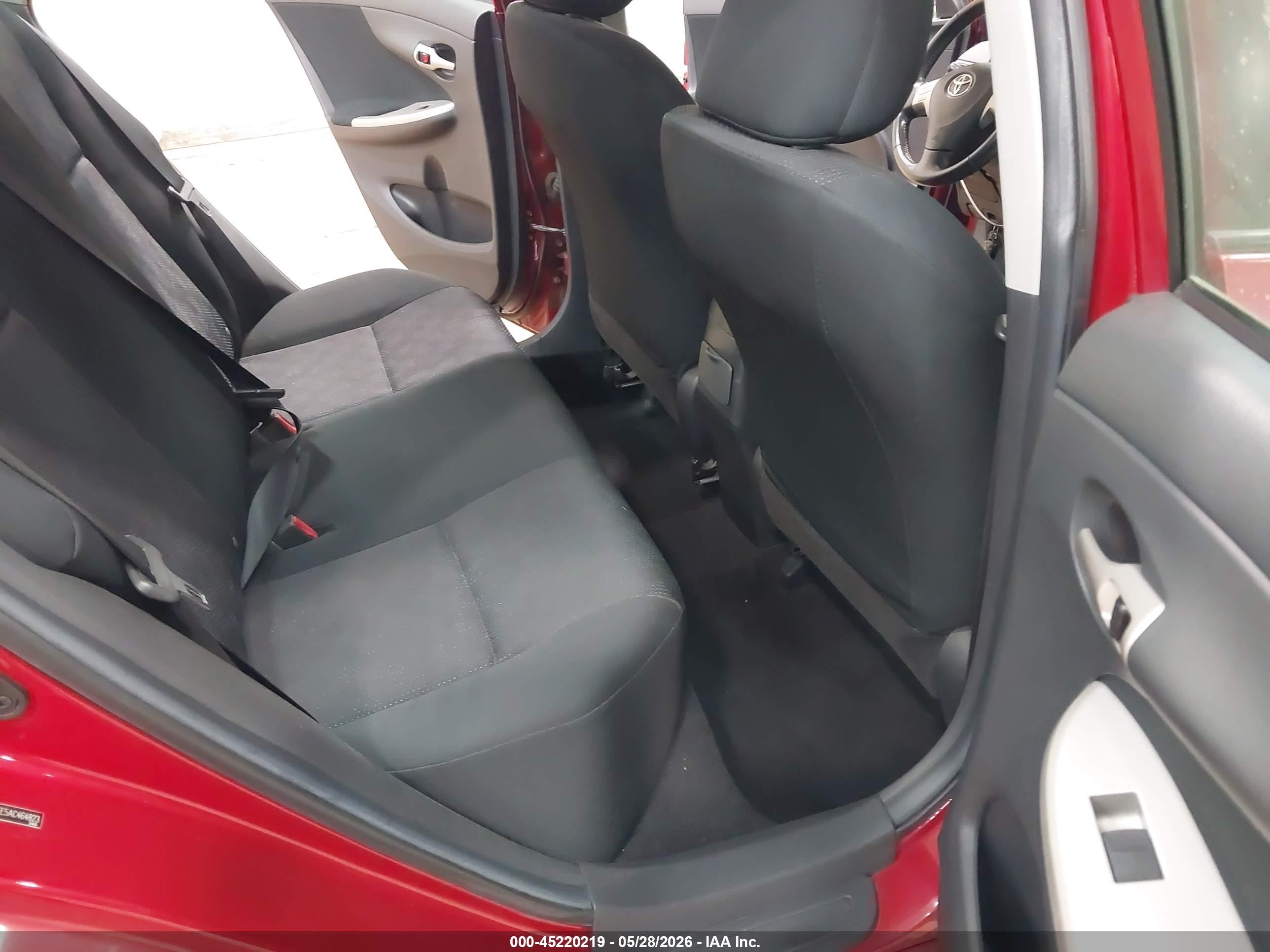2010 Toyota Corolla S Бордовый vin: 2T1BU4EE5AC464823