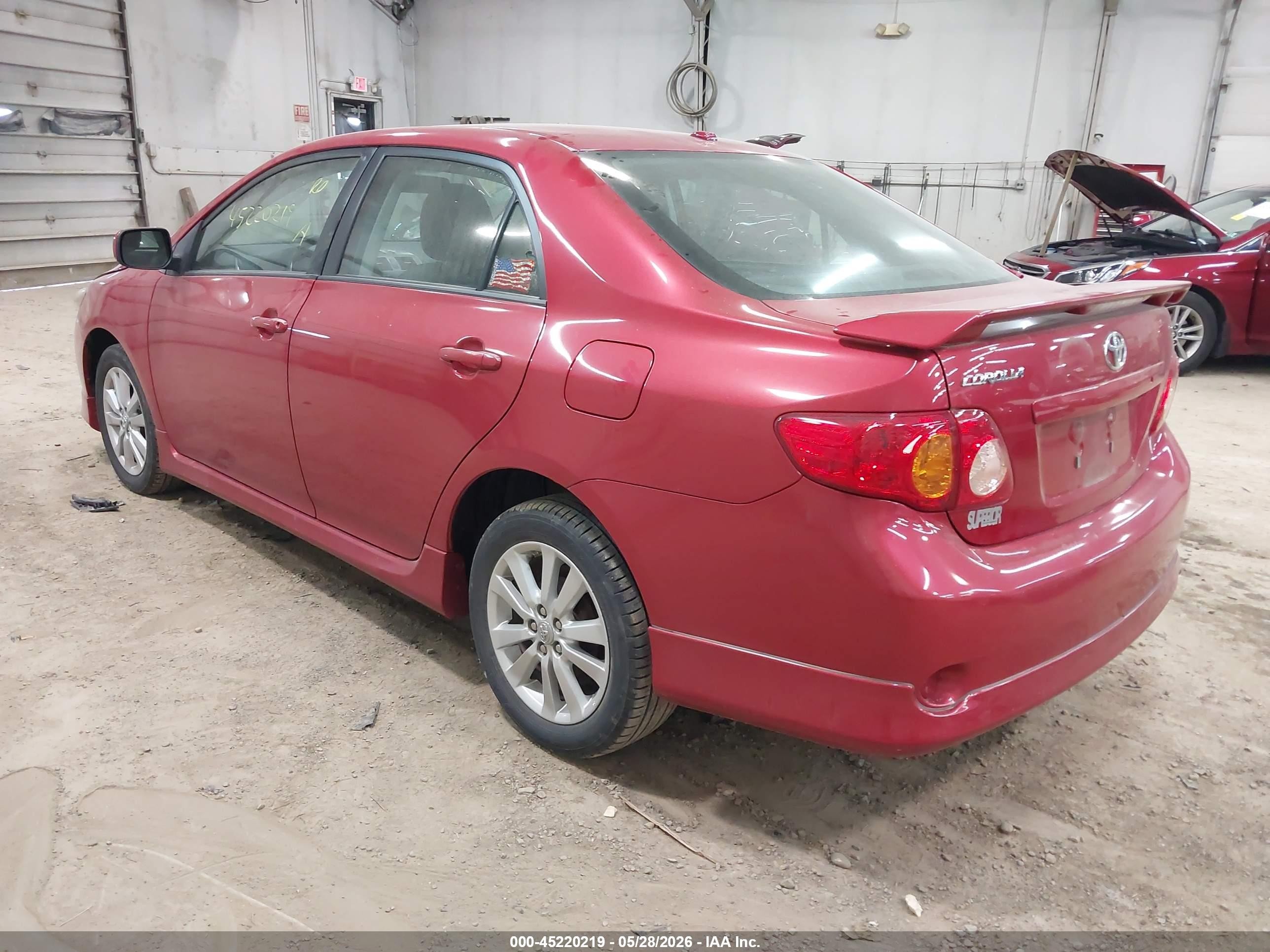 2010 Toyota Corolla S Бордовый vin: 2T1BU4EE5AC464823