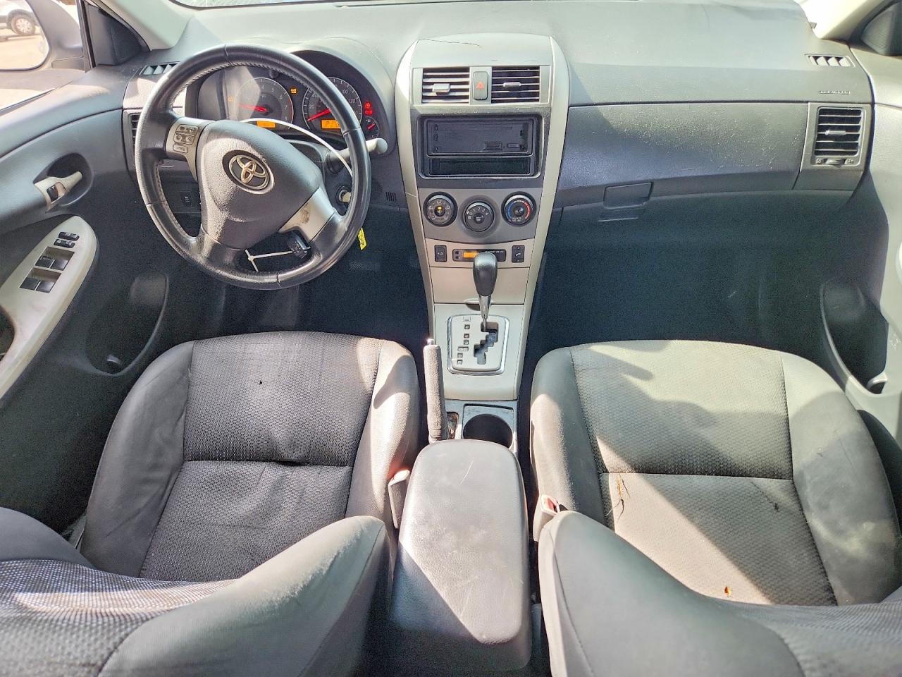 2010 Toyota Corolla S Белый vin: 2T1BU4EE5AC483291