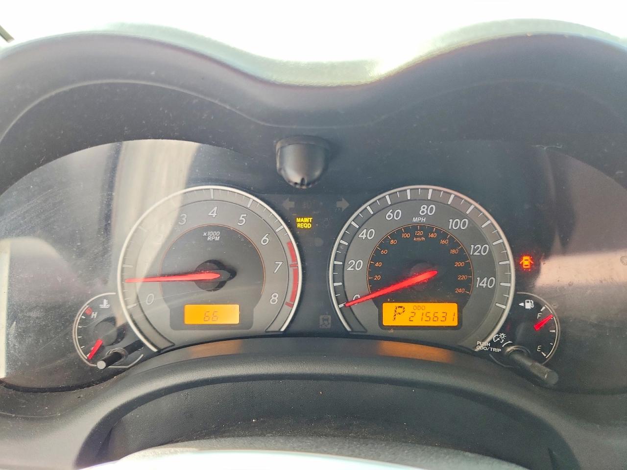 2010 Toyota Corolla S Белый vin: 2T1BU4EE5AC483291