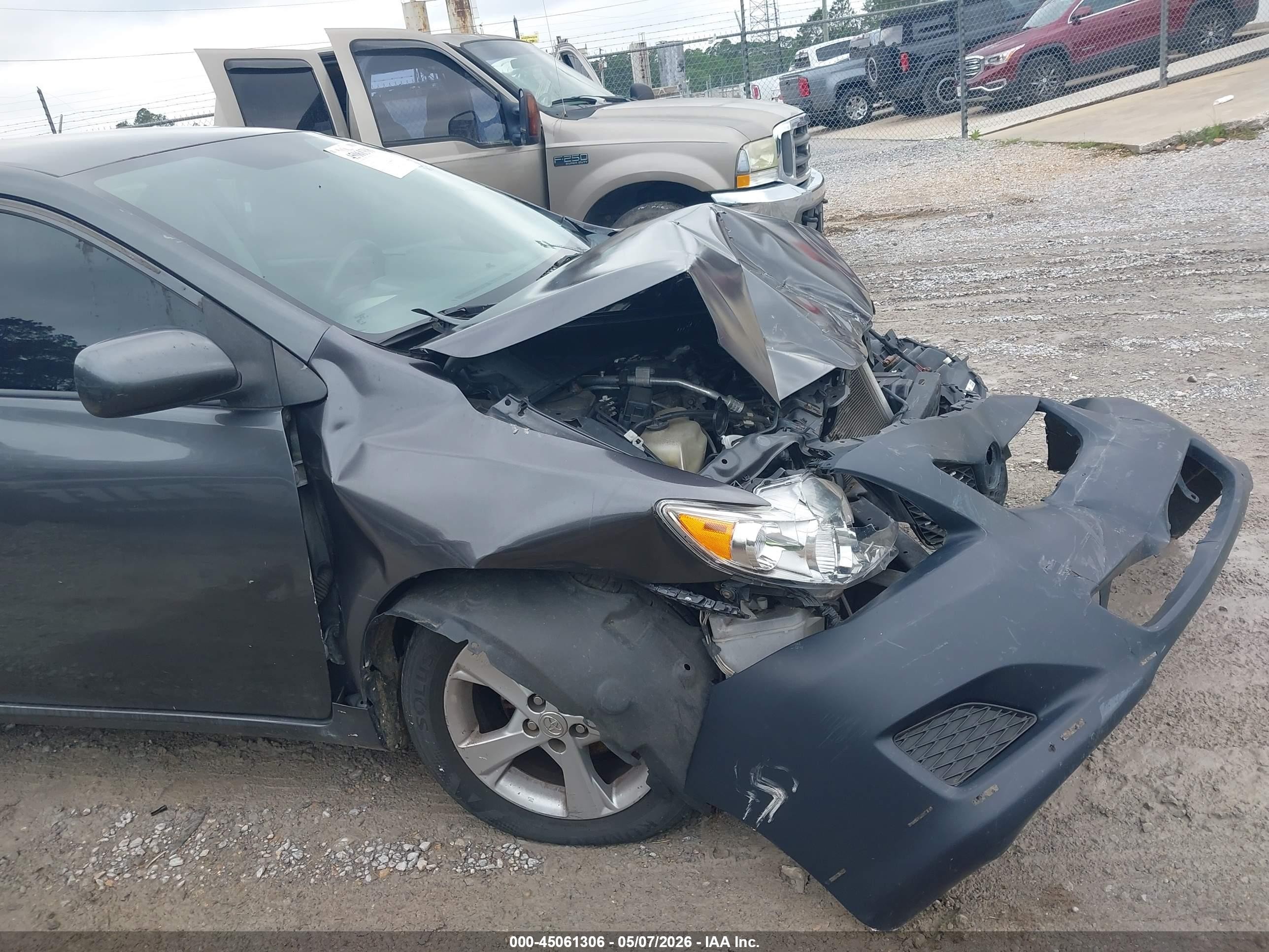 2010 Toyota Corolla Le Gray vin: 2T1BU4EE5AC500865